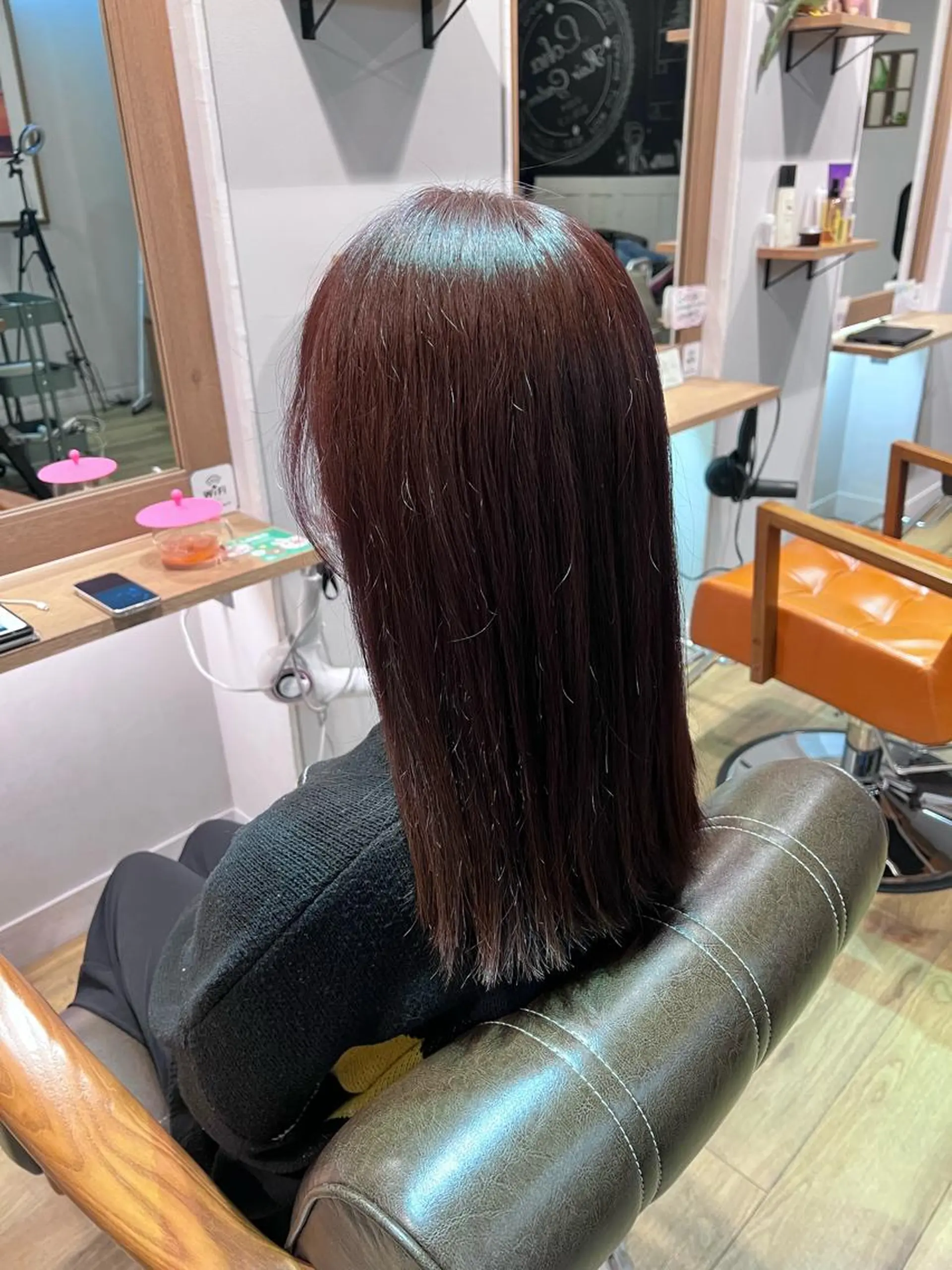 ロング カラー ピンクカラー ヘアカラー トリートメント ツキダテ ユイのヘアスタイル