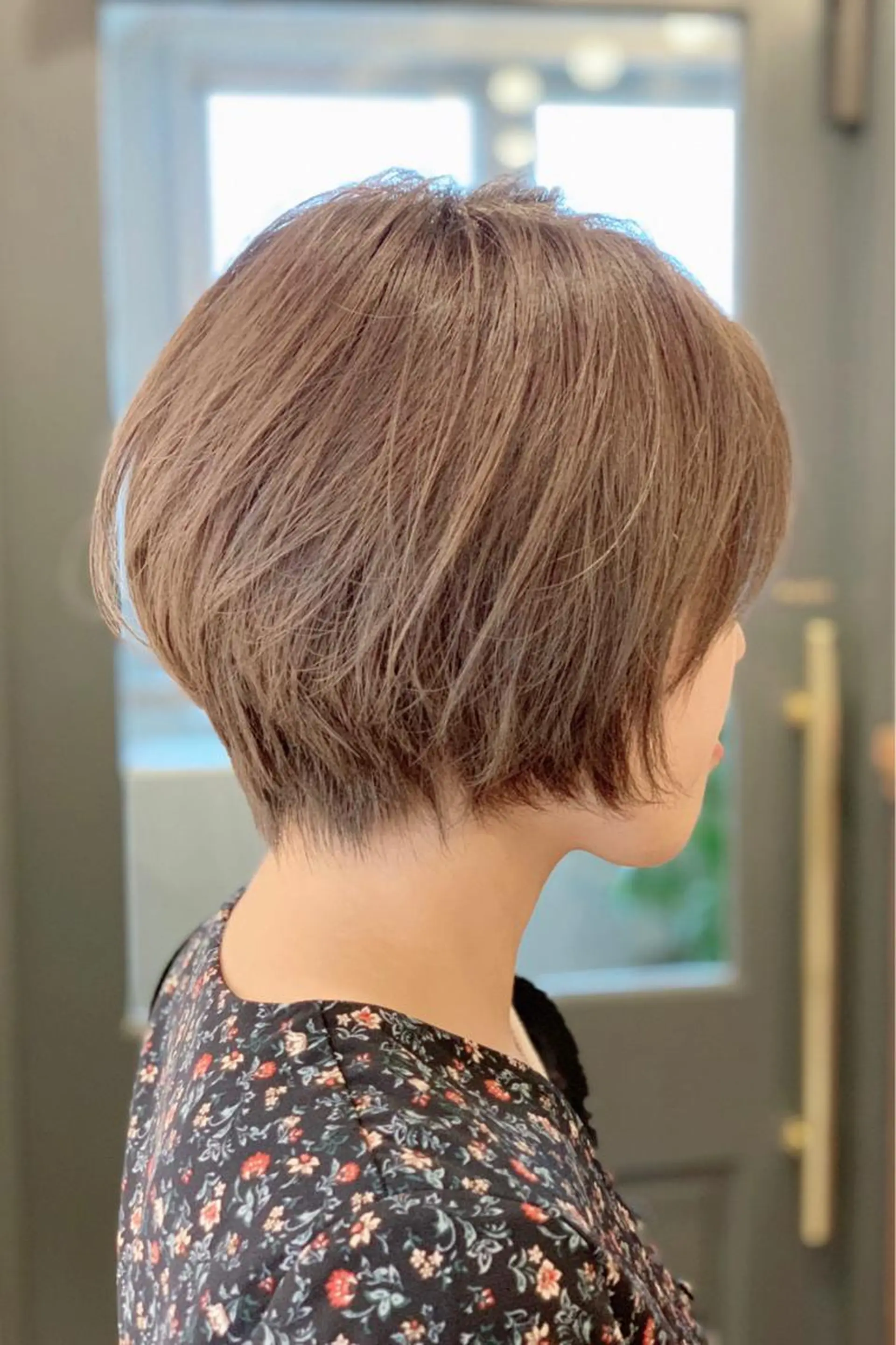 ショート くびれヘア ショートヘア Lond enikaのヘアスタイル