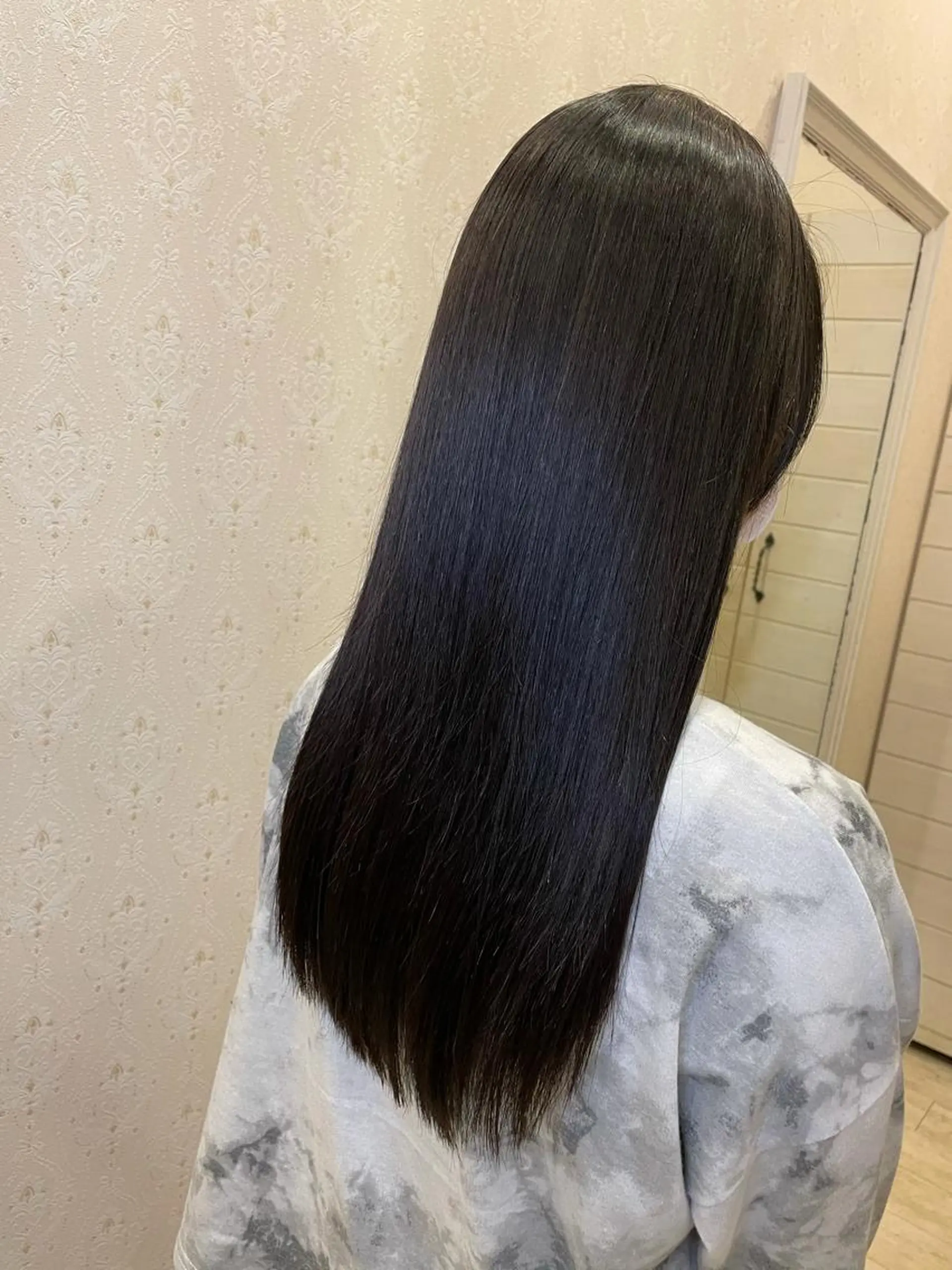 ロング パーマ ストレートパーマ 東恩納 誠のヘアスタイル