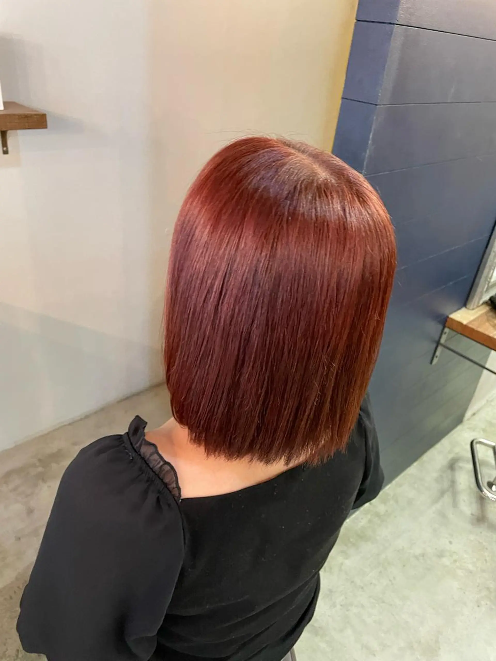 カラー ブリーチ ダブルカラー ハイライトカラー ハイトーンカラー インナーカラー ヘアカラー 岩佐 怜のヘアスタイル