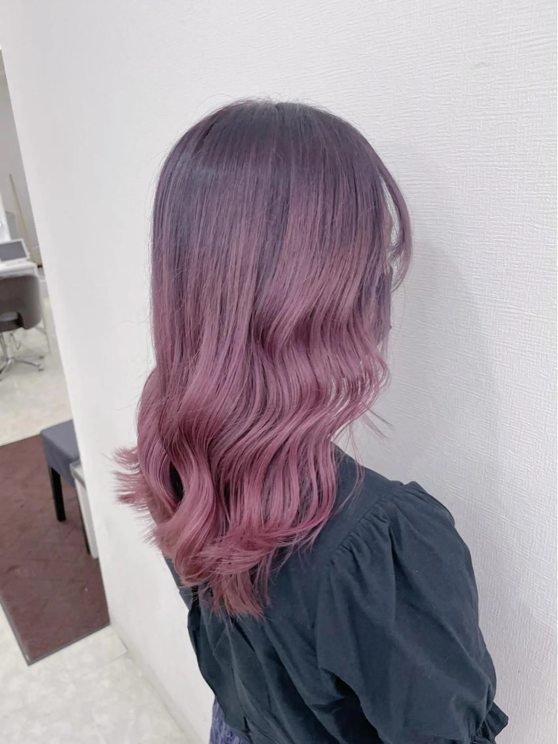 ロング カラー ヘアアレンジ ハイトーン特化🎀 LEONのヘアスタイル