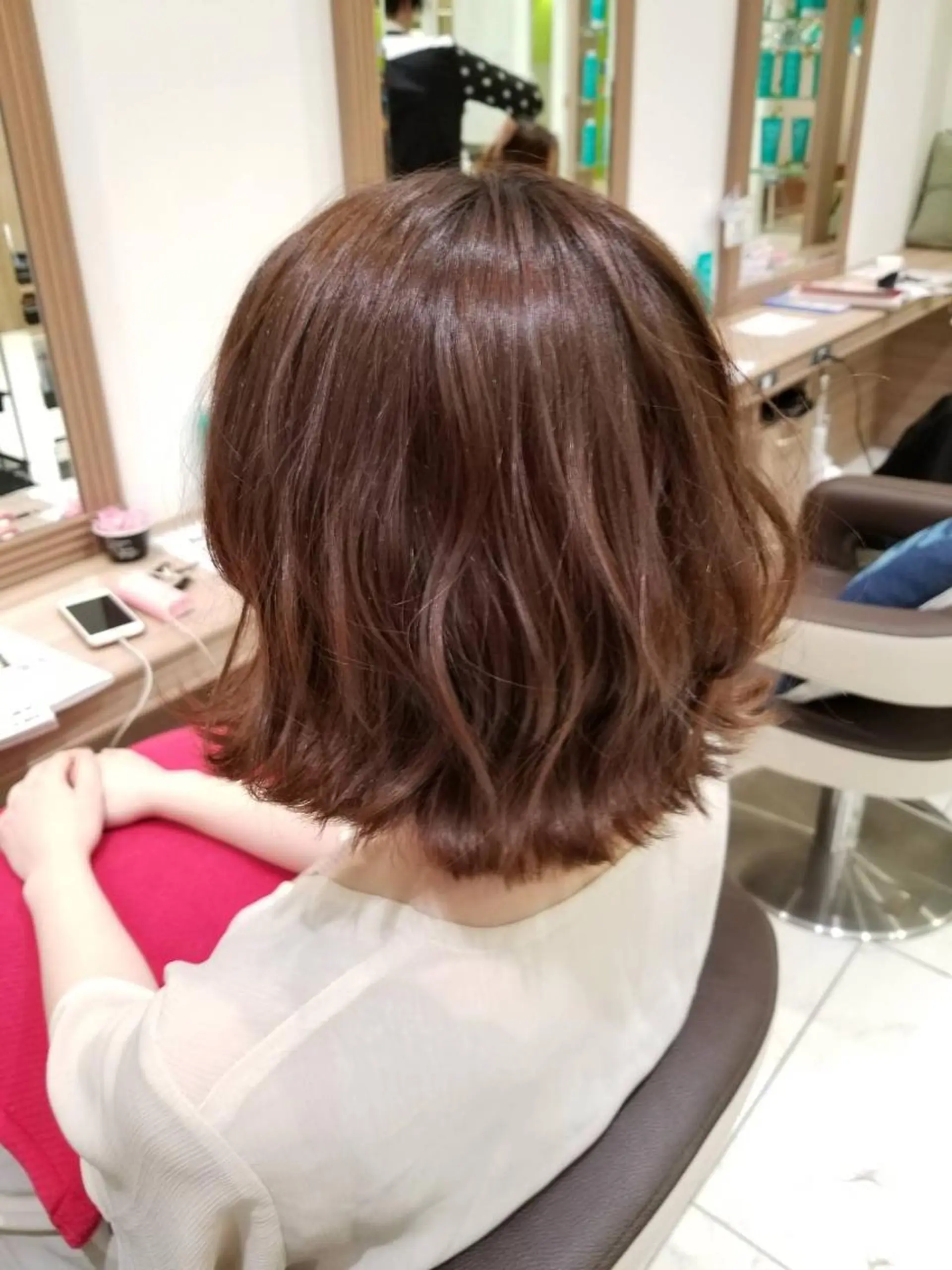 ミディアム カット ヘアカラー Ash 津田沼店のヘアスタイル