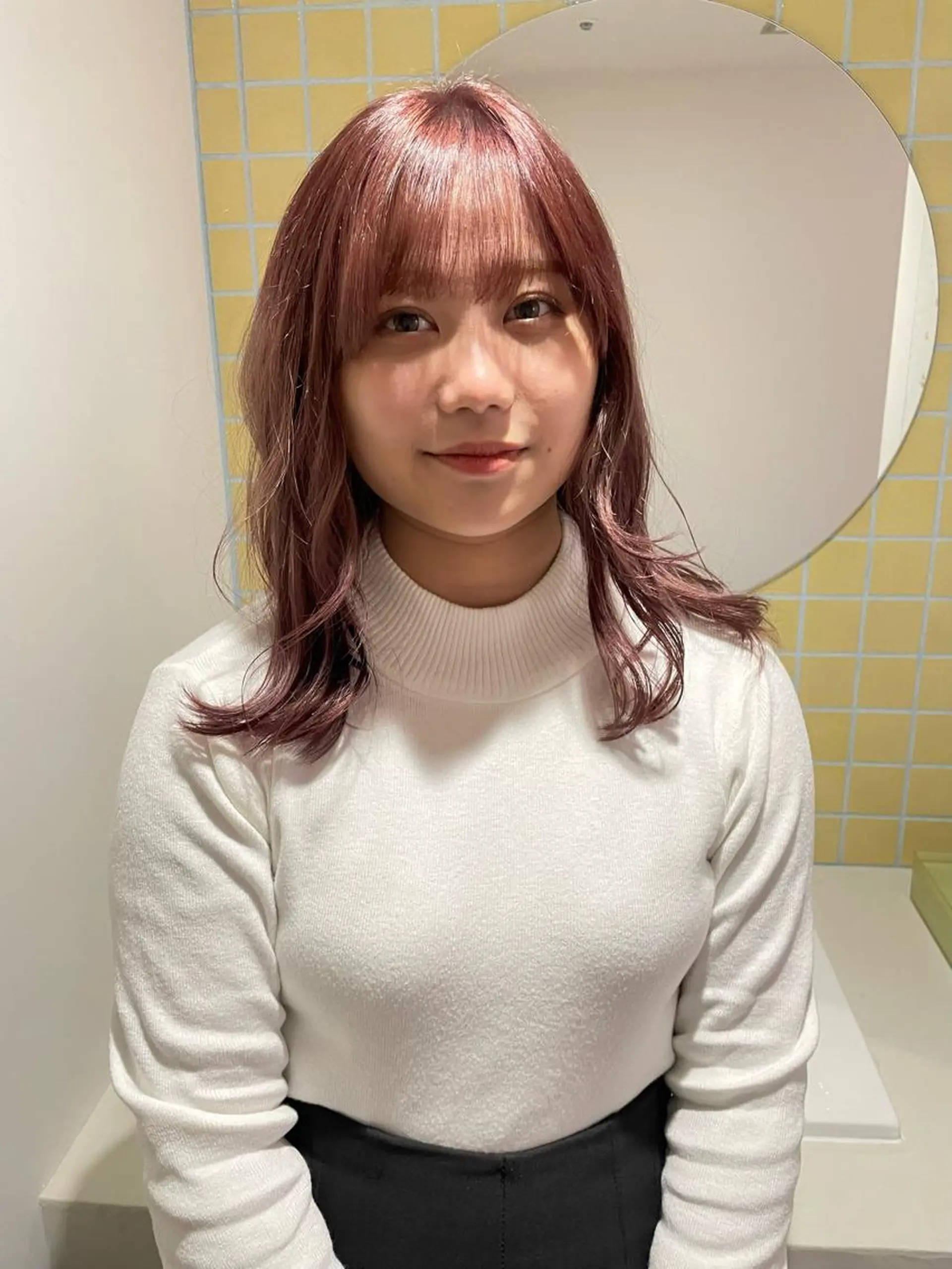 ミディアム ハイライト/ブリーチ /綾華のヘアスタイル