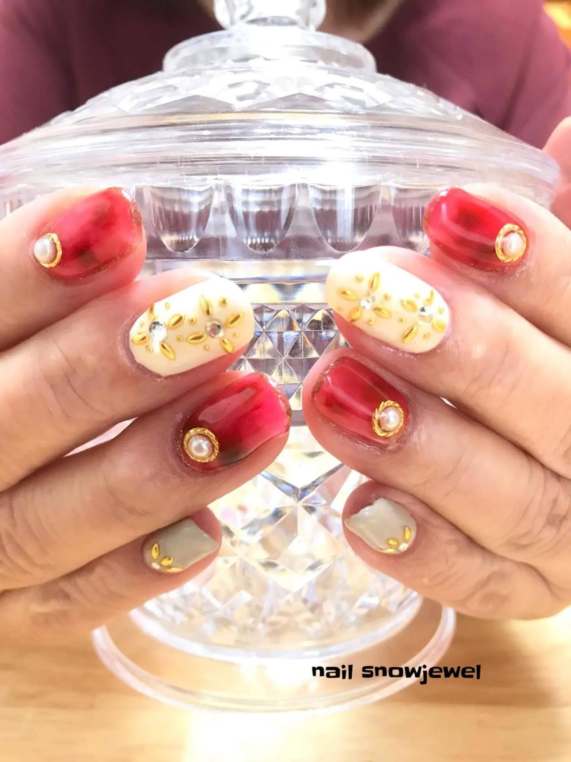 ネイル べっ甲ネイル 赤色 nail snowjewelのネイルデザイン