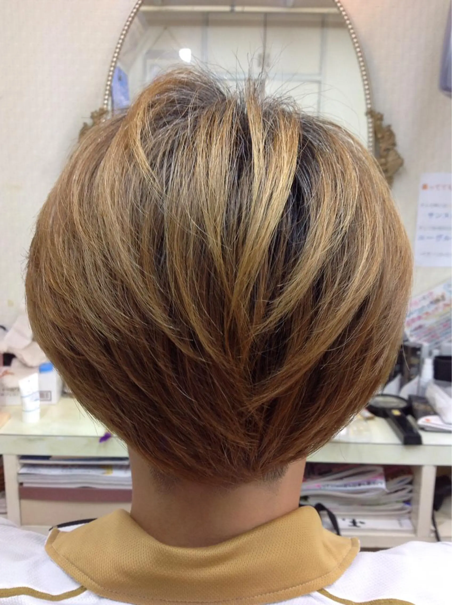 ショート カラー メンズ 松岡 辰弥のヘアスタイル