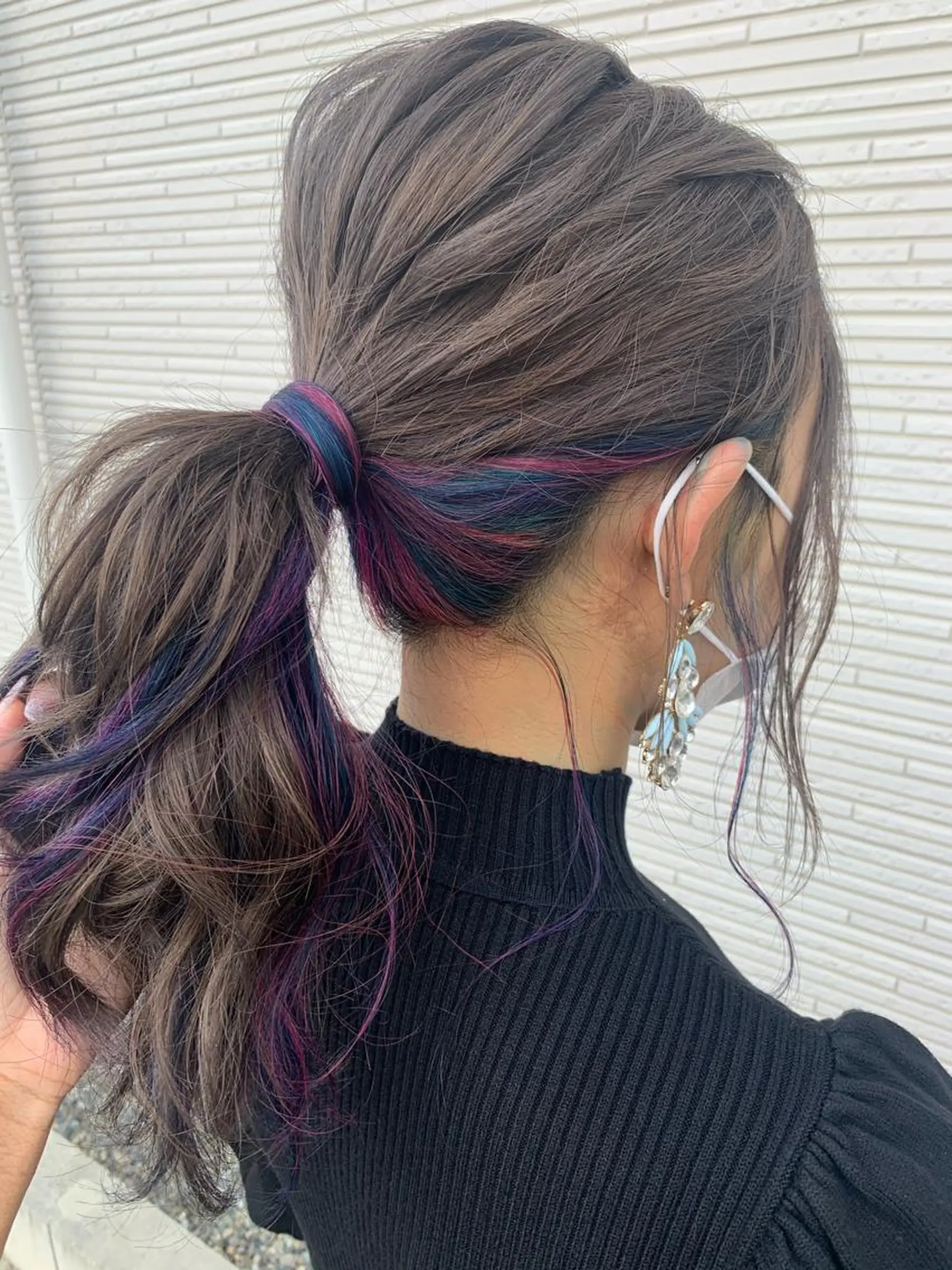 ロング カラー インナーカラー ヘアカラー トリートメント 小笠原 菜緒のヘアスタイル