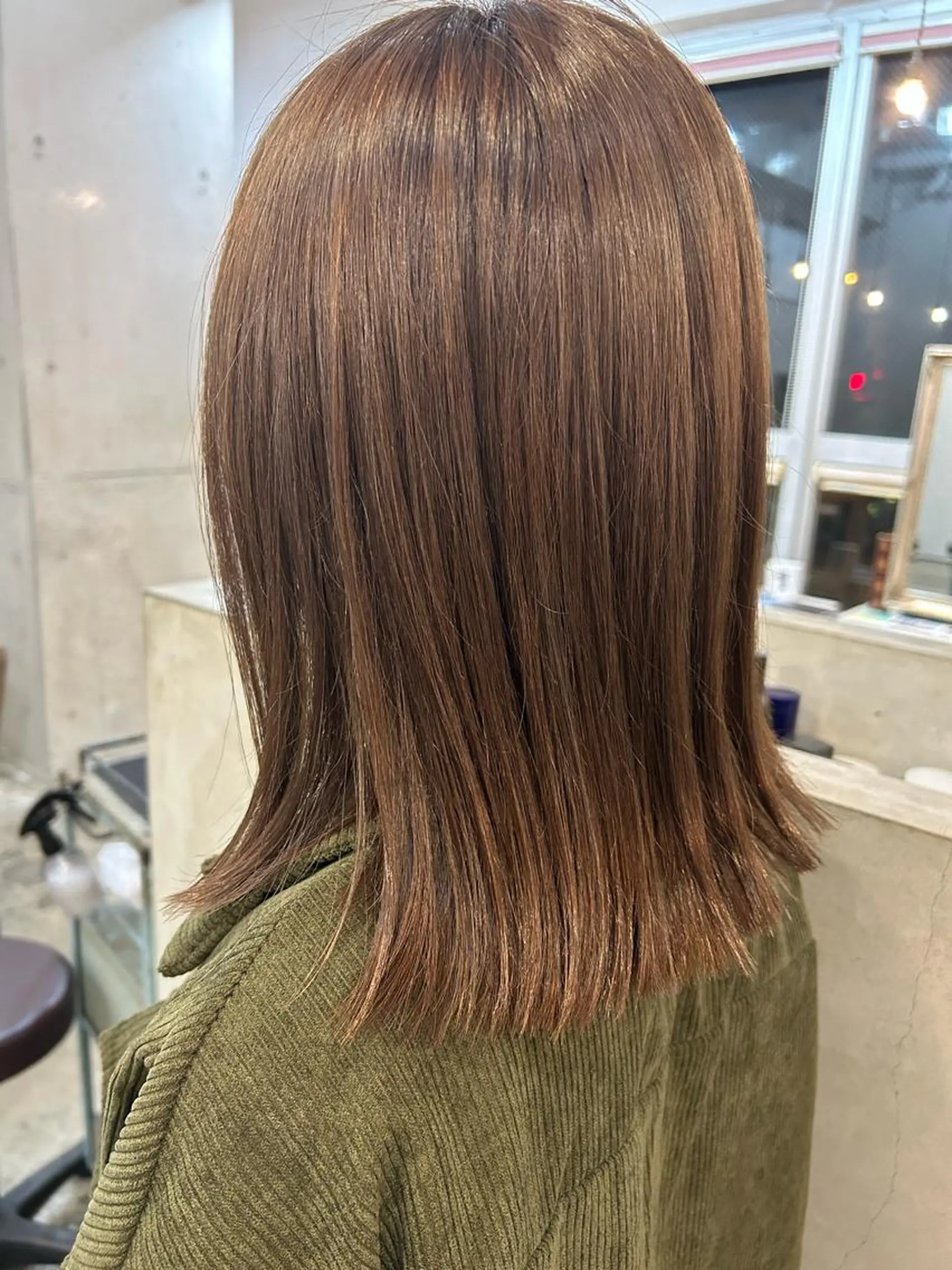 ミディアム カラー スギ リンカのヘアスタイル