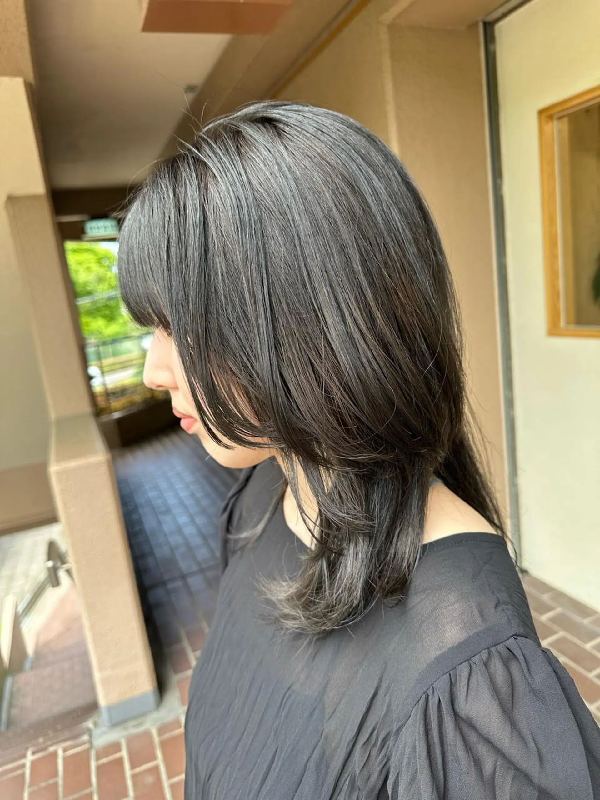 ミディアム 艶カラー/ Nanamiのヘアスタイル