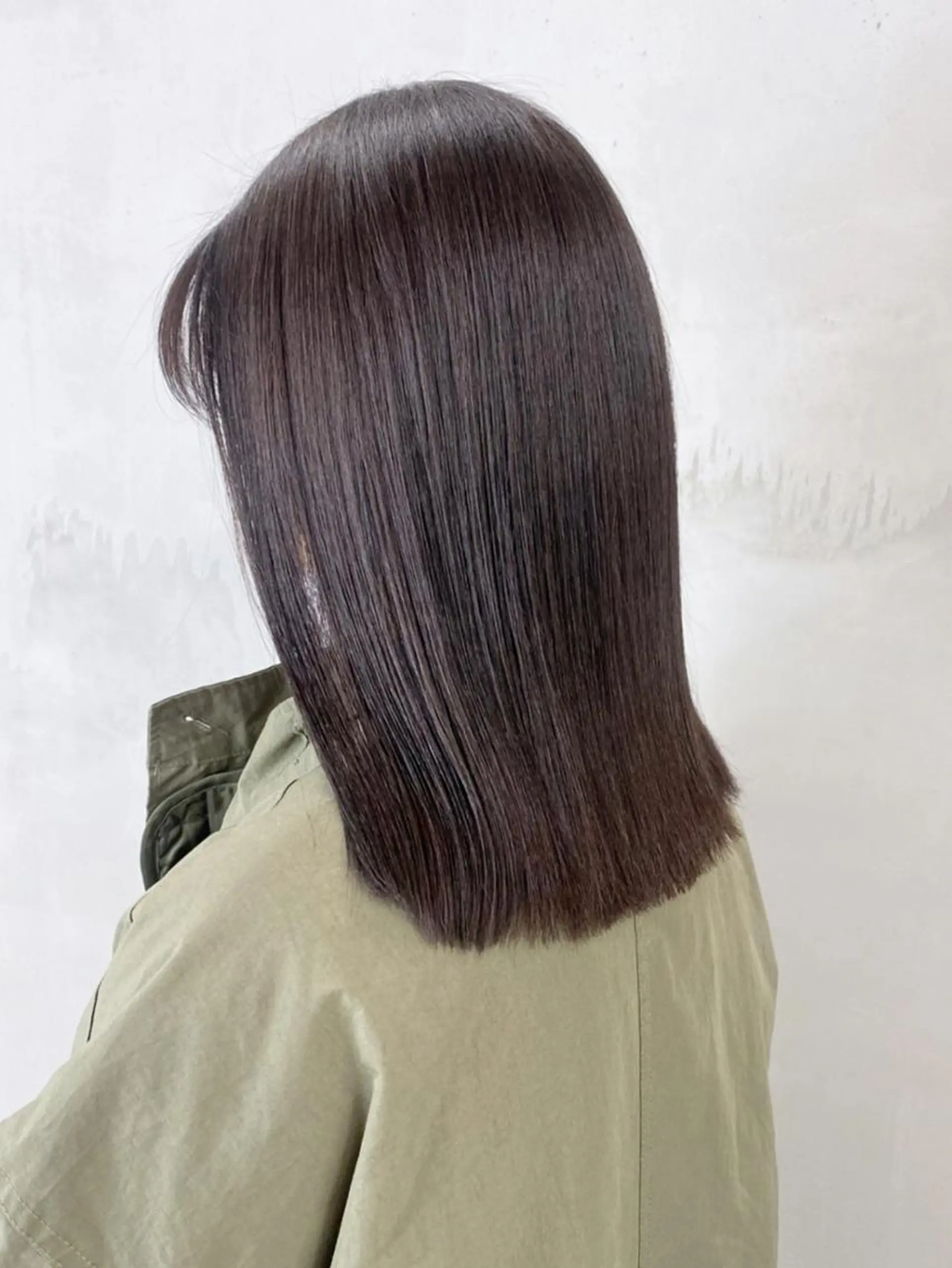 ミディアム カラー アッシュ カット ヘアカラー トリートメント ITbyALBUM 浦和店のヘアスタイル