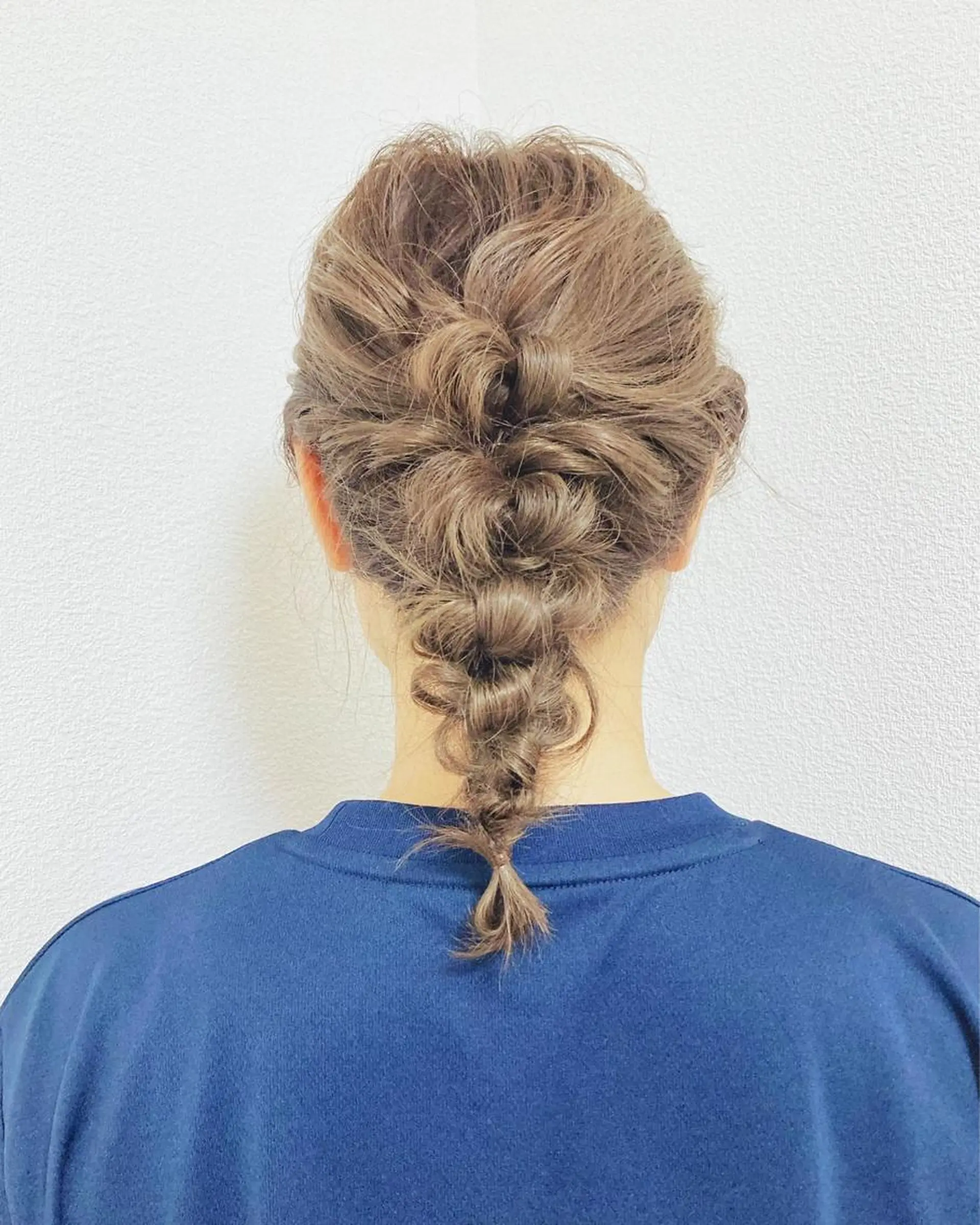 ミディアム 🫧透明感イルミナ カラー🫧三浦菜々子のヘアスタイル