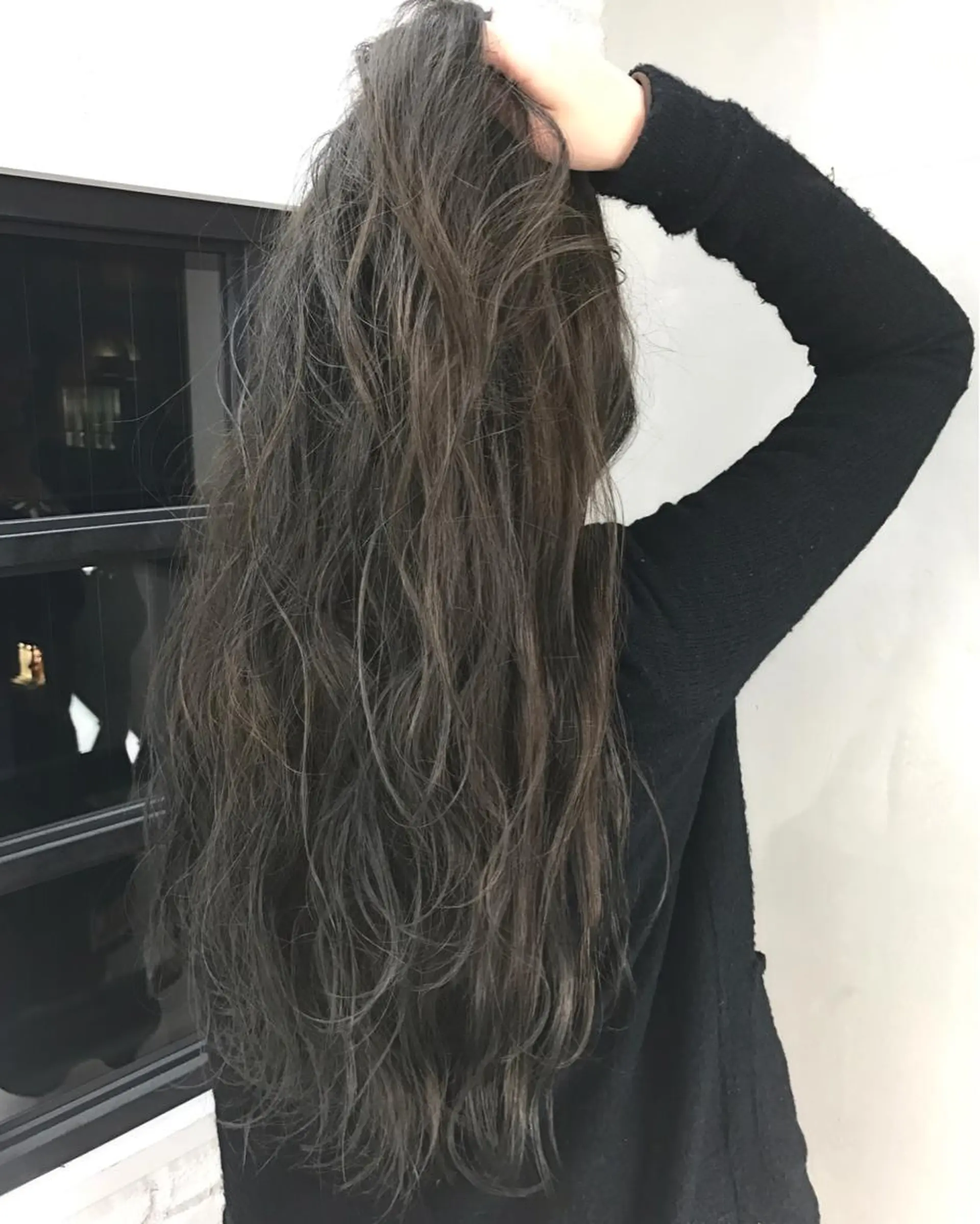 ロング TOMOYA/ ショート、レイヤーのヘアスタイル