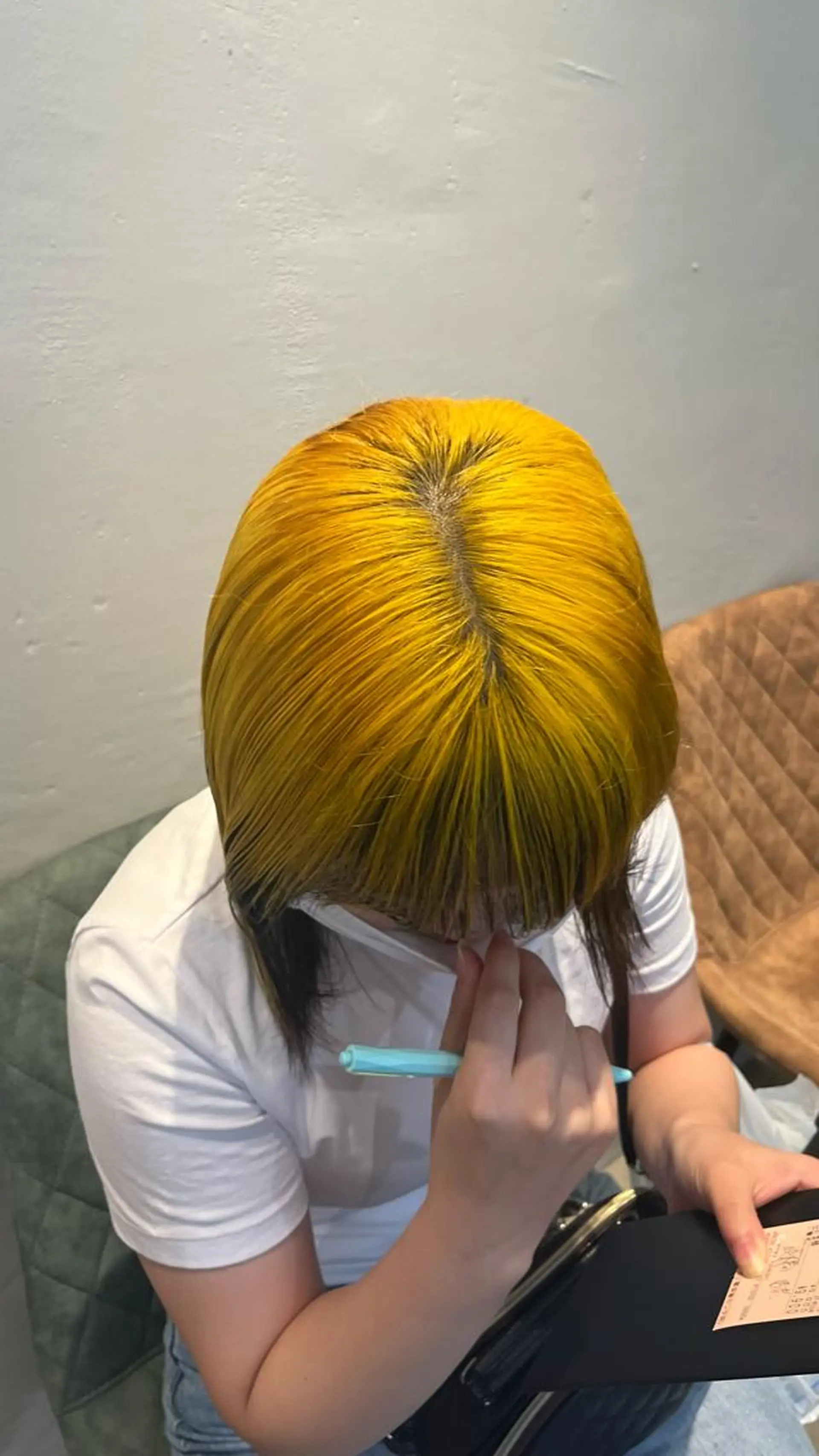 ミディアム カラー イエローカラー ヘアカラー 𝐚𝐨𝐢🩰/ パーソナルカラーのヘアスタイル