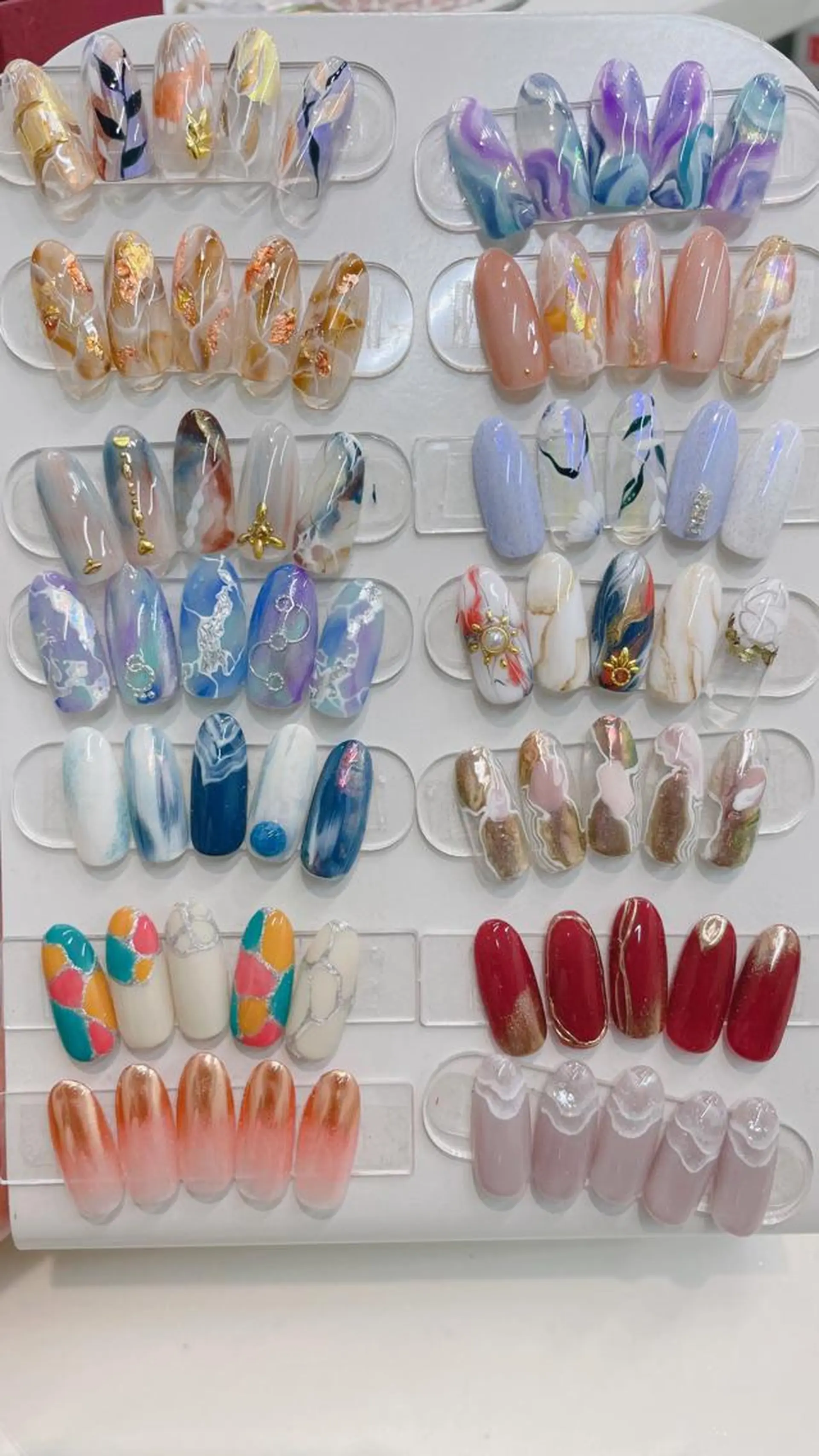 ネイル Blushオーナー Shiinaのネイルデザイン