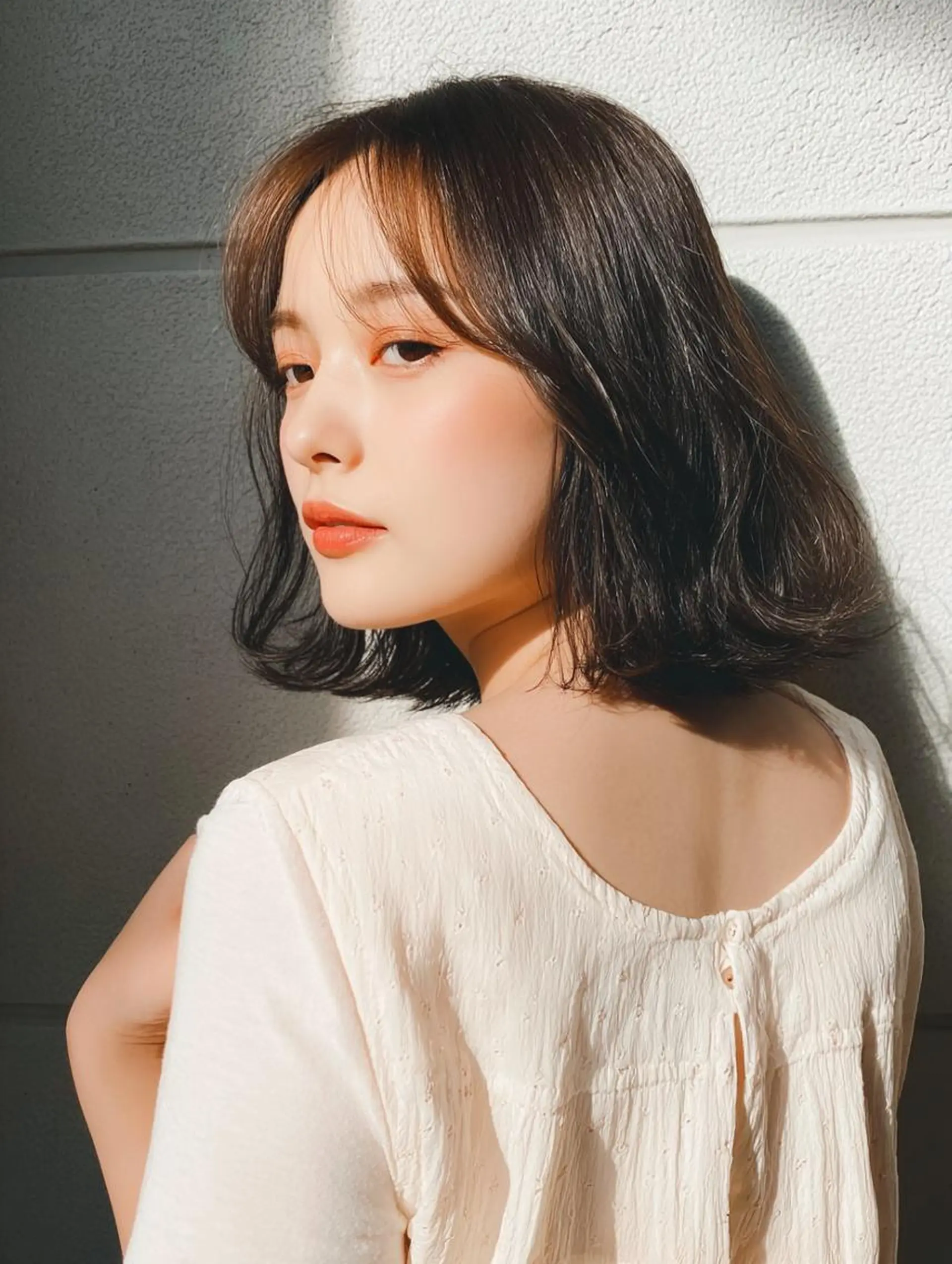 ショート カラー 黒髪 ボブ シースルーバング カット ヘアカラー トリートメント ブリーチお任せ🫧 tokute高円寺のヘアスタイル