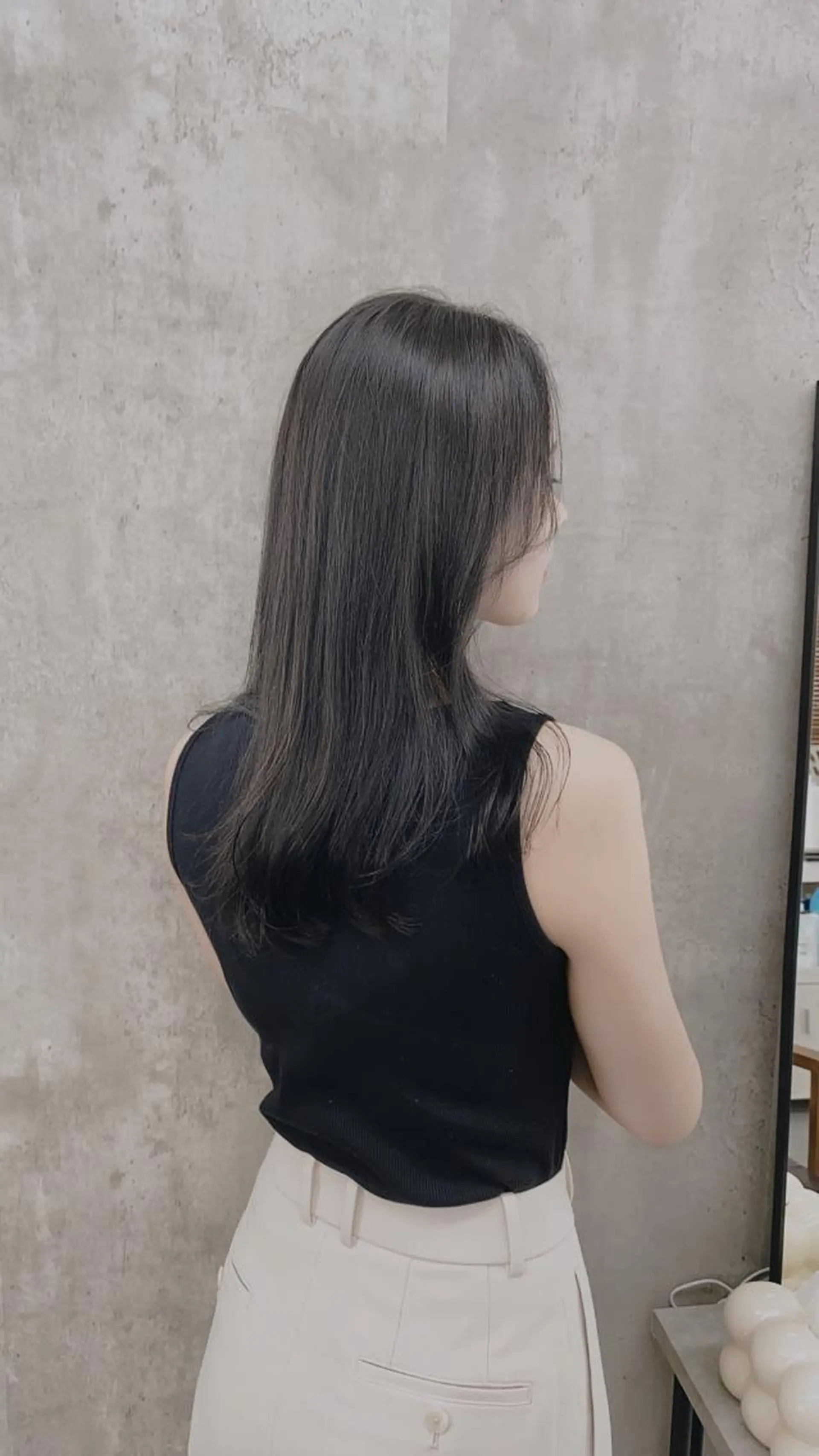 セミロング カラー オルチャンヘア 1席のみの 美容室IKKIのヘアスタイル