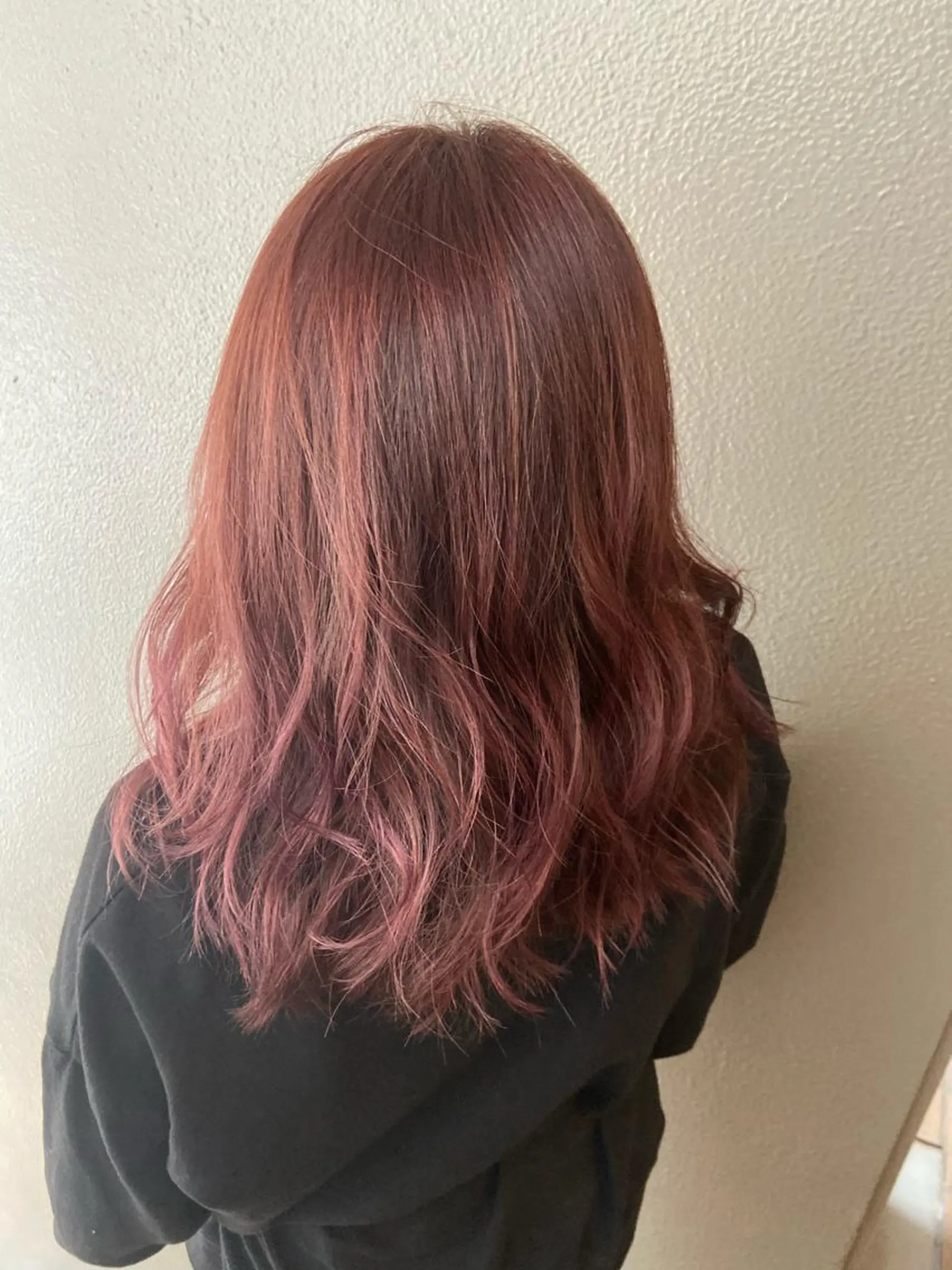 セミロング カラー SALOWIN所属・小栗 麻衣のヘアスタイル