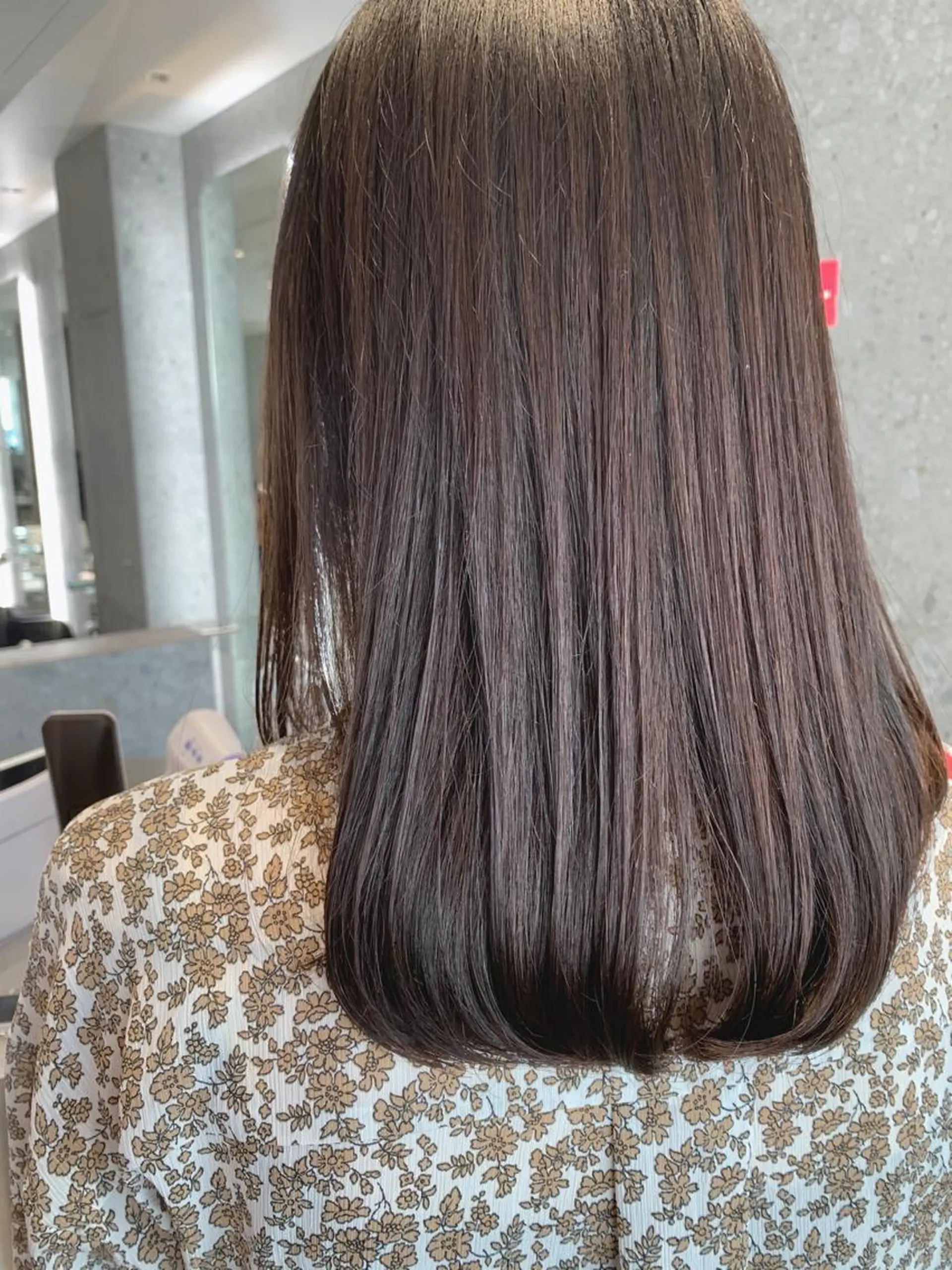 セミロング 縮毛矯正 カット ヘアカラー 縮毛矯正 トリートメント 山下 千明のヘアスタイル