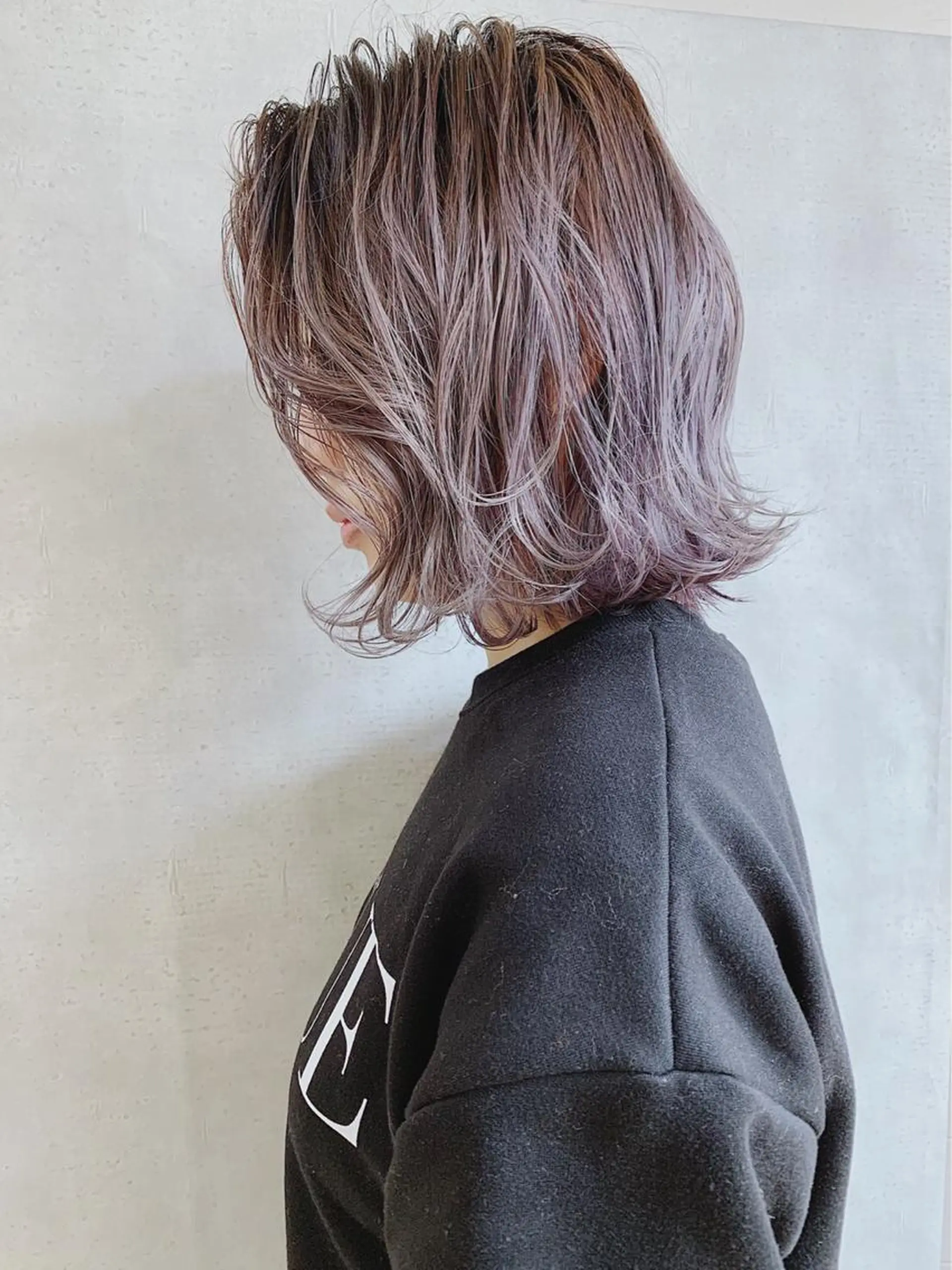 セミロング カラー アッシュ ブリーチ ピンクカラー ピンクアッシュ _WHITE 難波本店のヘアスタイル