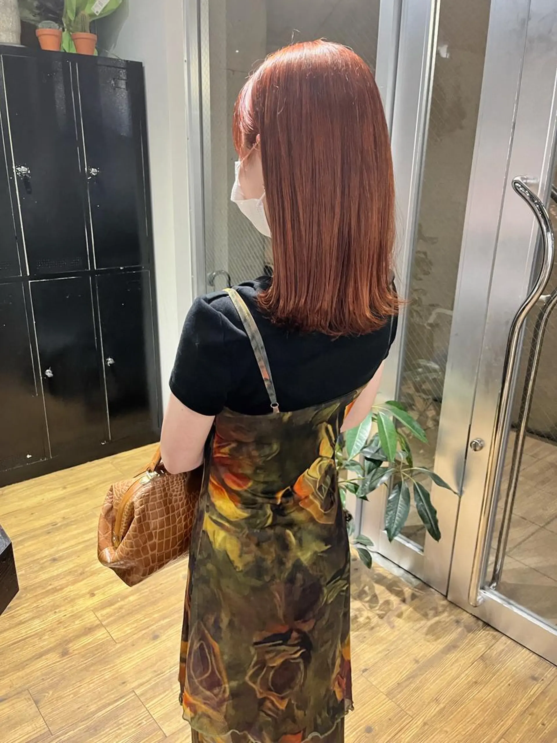 ロング カラー ベージュカラー ブラウンカラー オレンジ オレンジベージュ オレンジブラウン ヘアカラー トリートメント ミルクティーベージュ ブリーチ　店長　清水のヘアスタイル