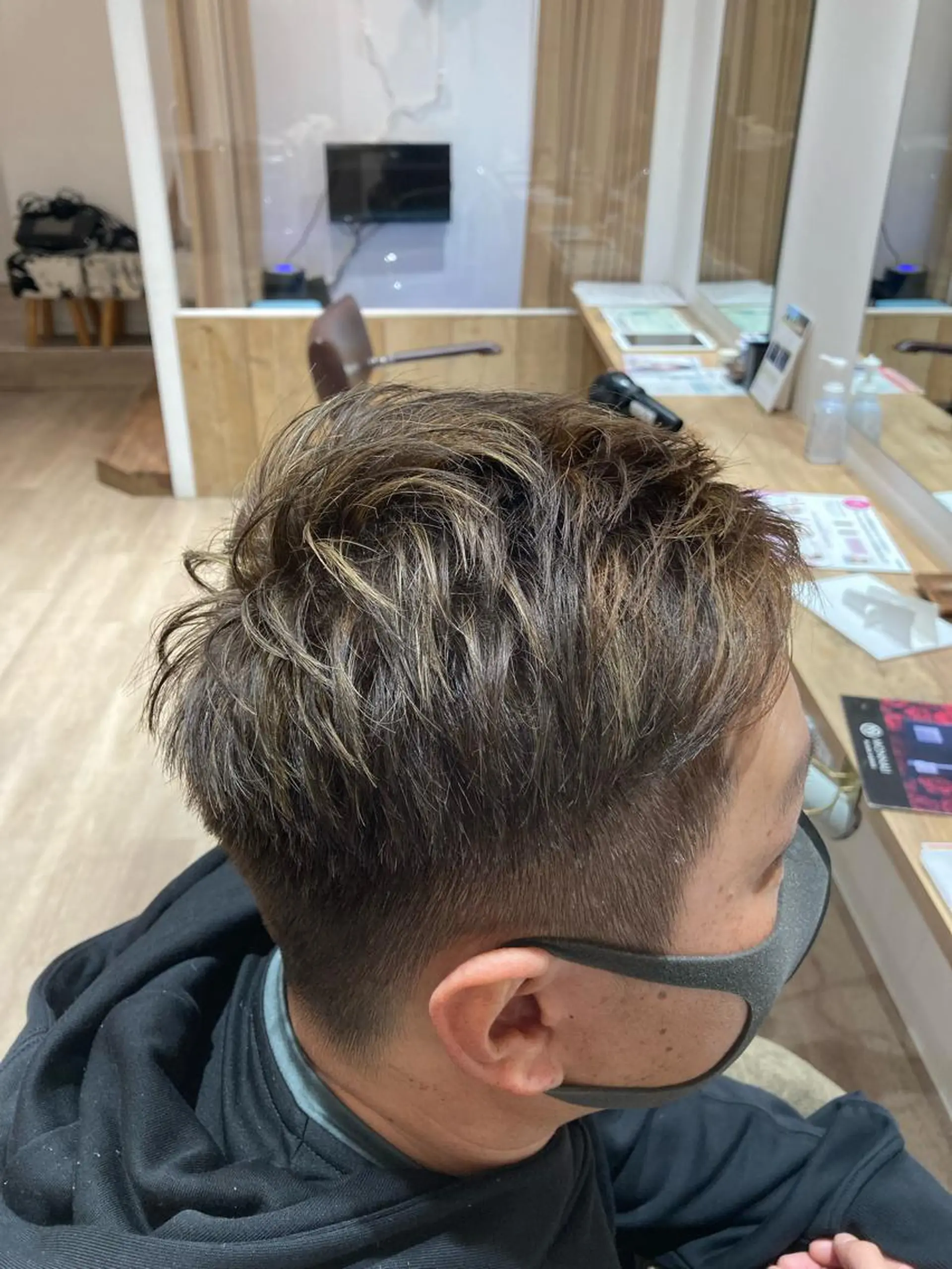 ショート カラー メンズ 前田 梨沙のヘアスタイル