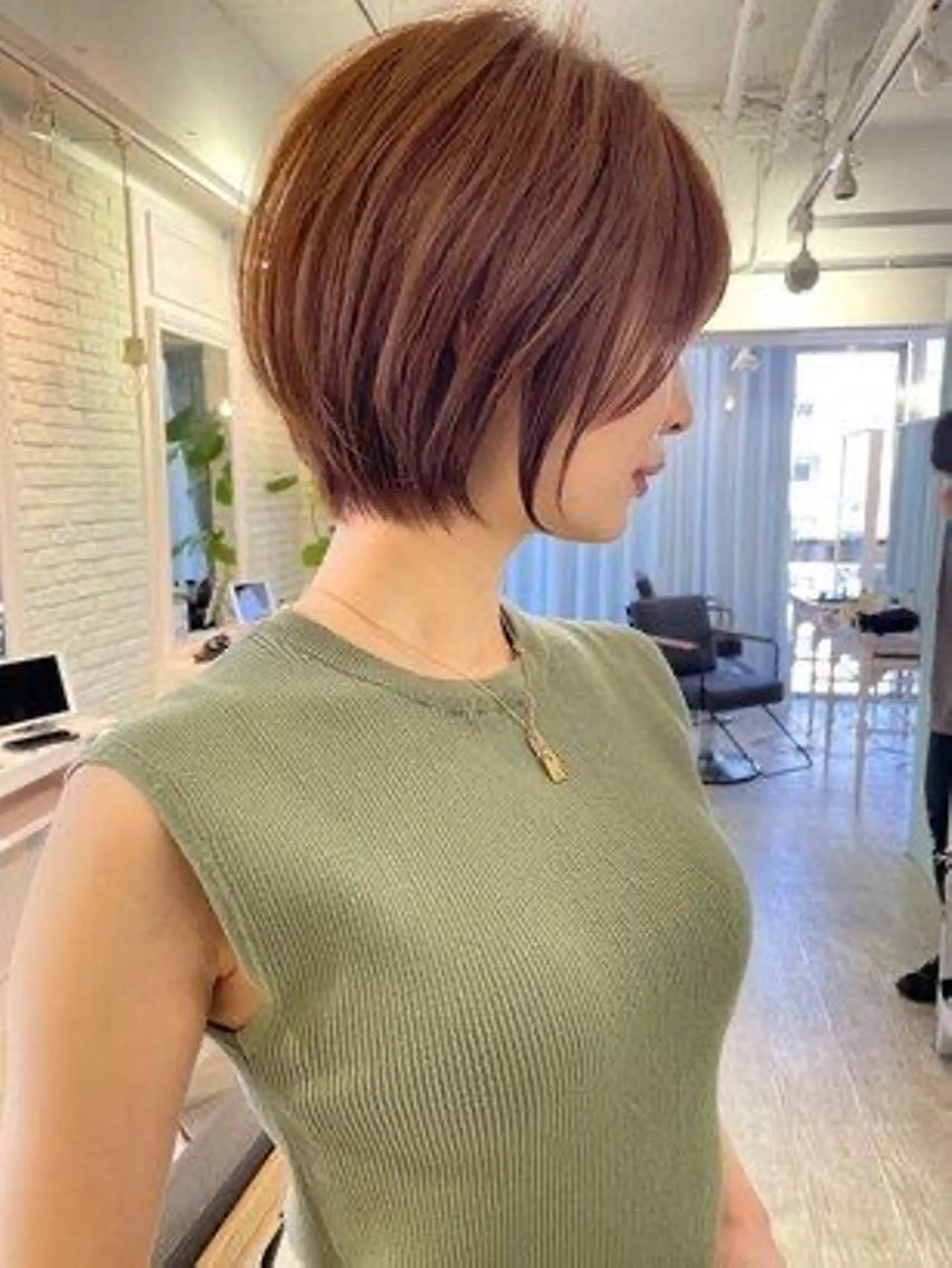 ショート レイヤー🇰🇷 韓国ヘア💕トモミのヘアスタイル