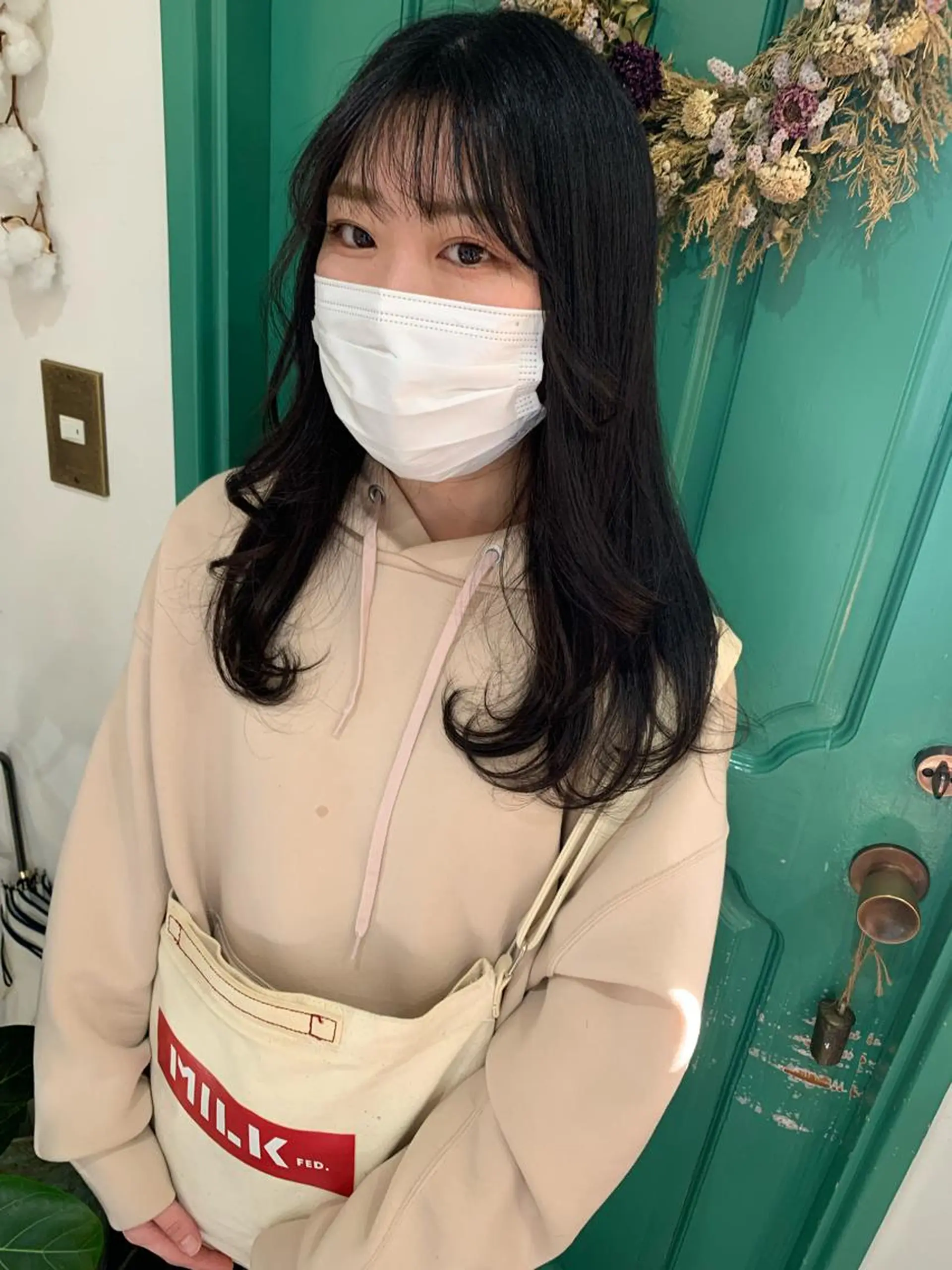セミロング カラー カット ヘアカラー トリートメント 佐藤 美咲のヘアスタイル