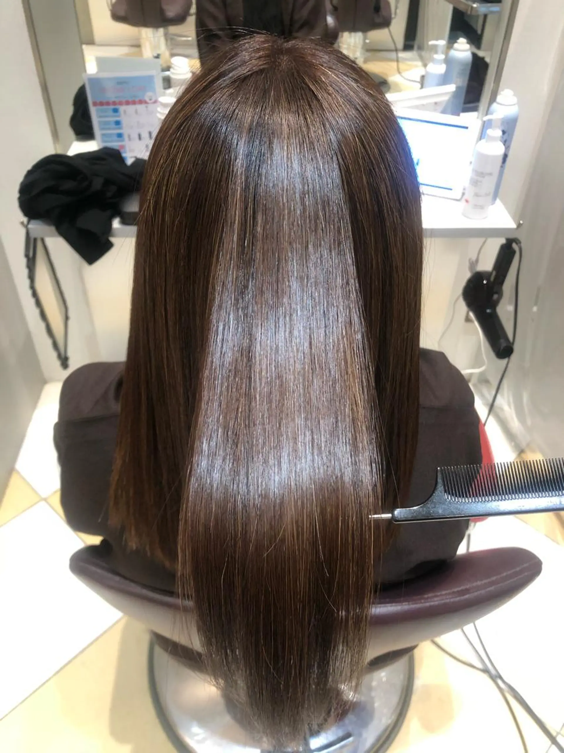 セミロング 美髪矯正/髪質改善/ 艶髪/髪に輝きをのヘアスタイル