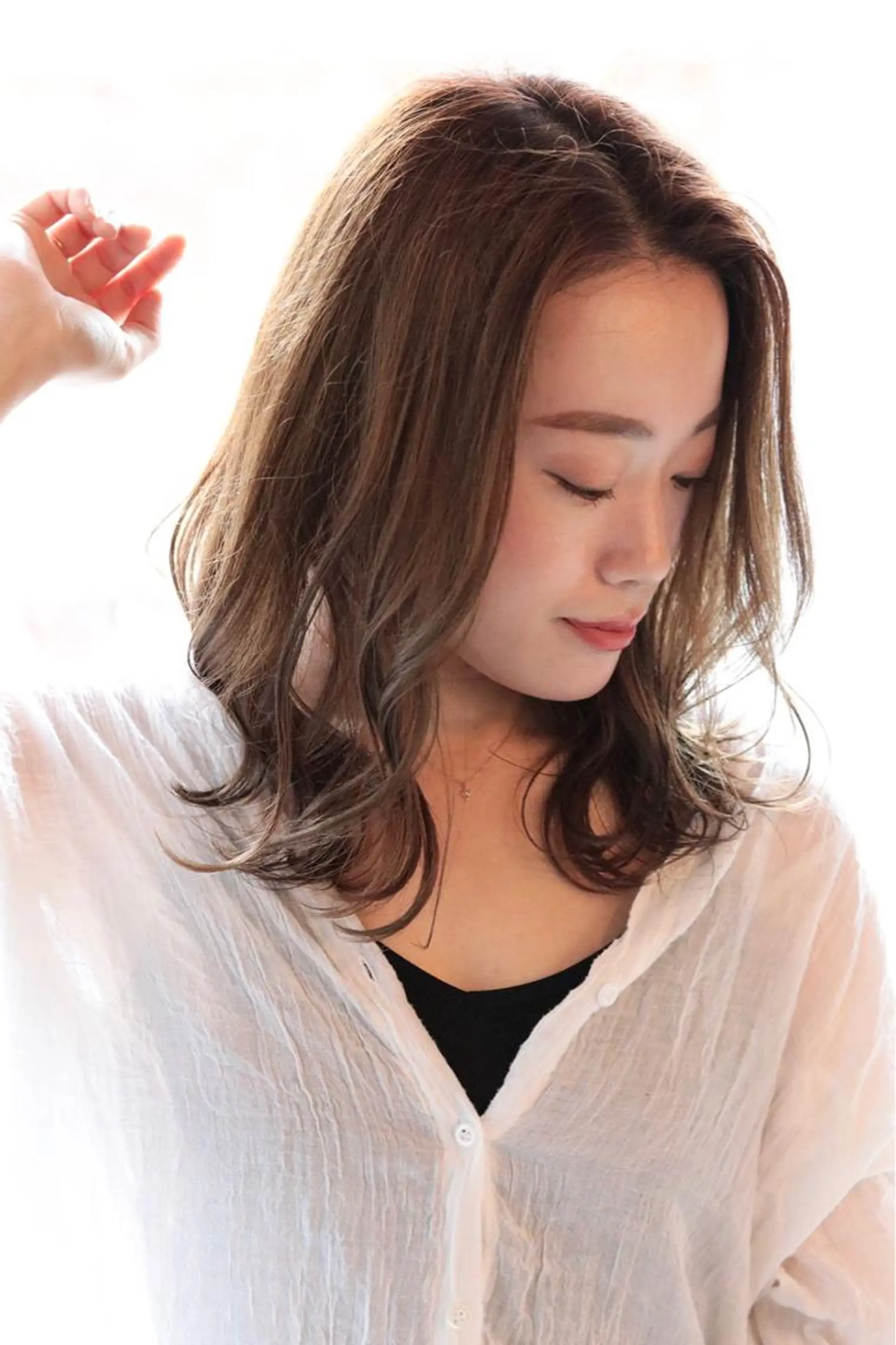 ミディアム カラー 平 ちひろのヘアスタイル