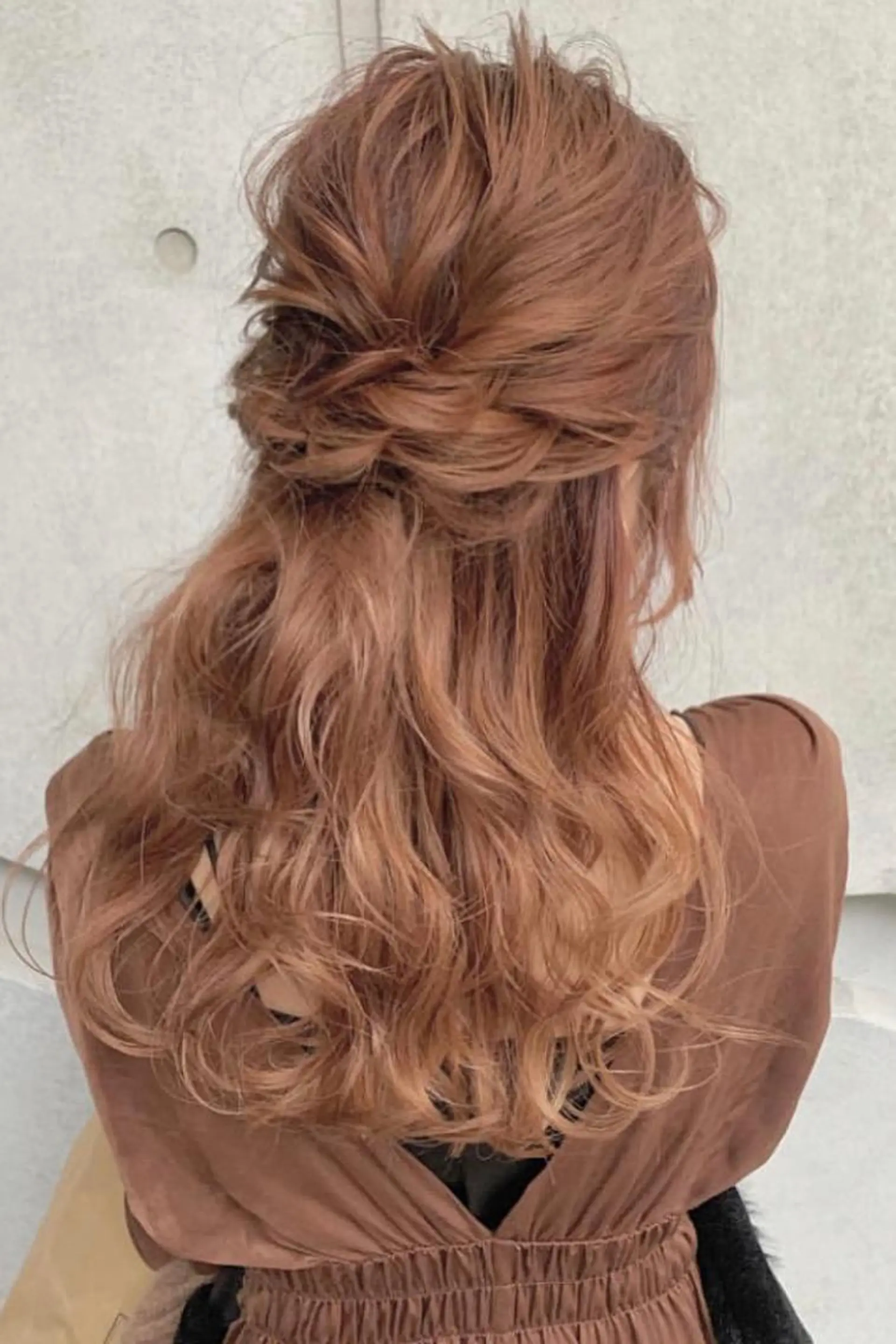 セミロング カラー ヘアアレンジ カット ヘアカラー ヘアセット Aloa透明感ヘア ♡kanami♡のヘアスタイル