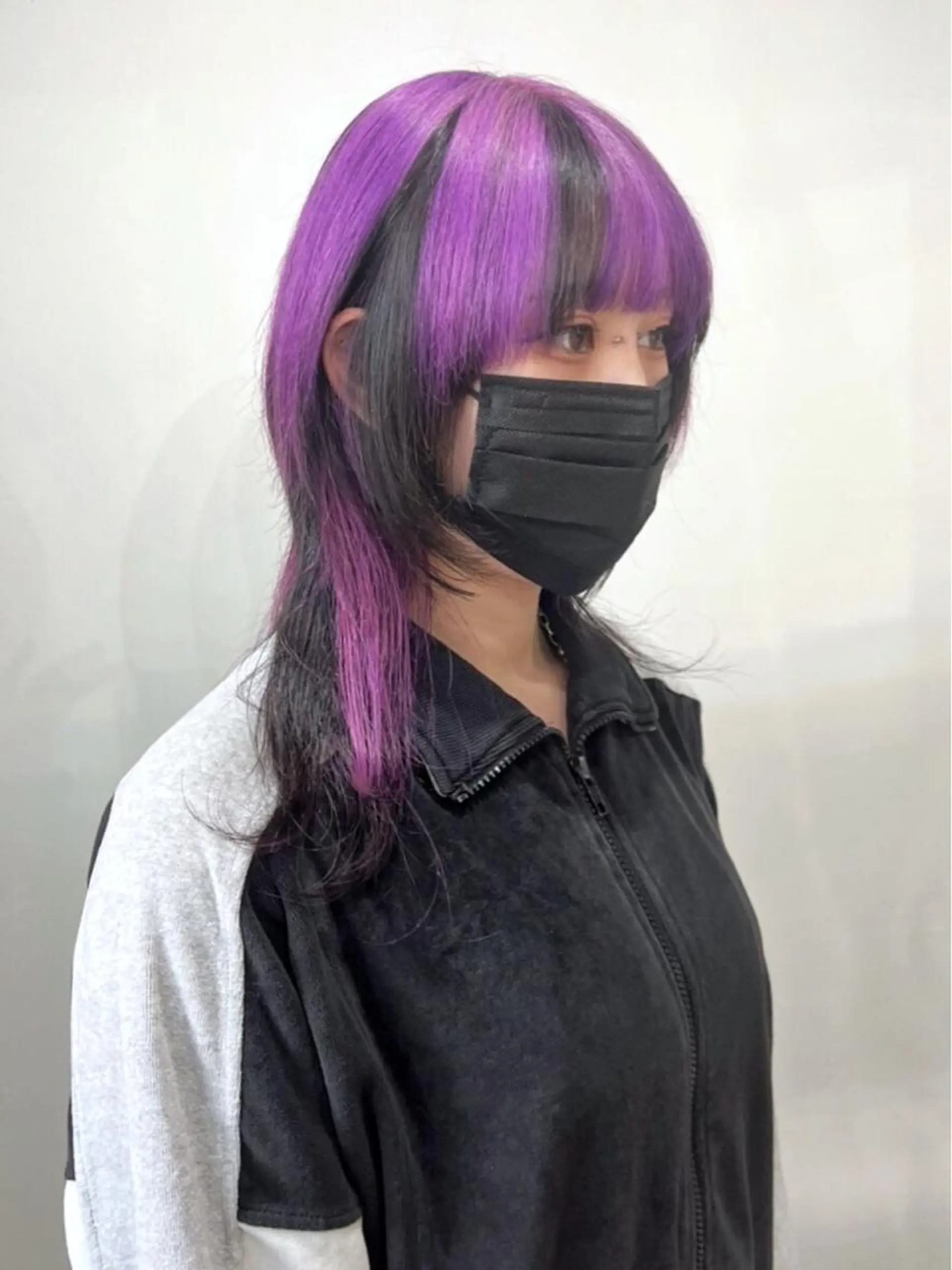 カラー white.梅田 デザインカラー🦄のヘアスタイル