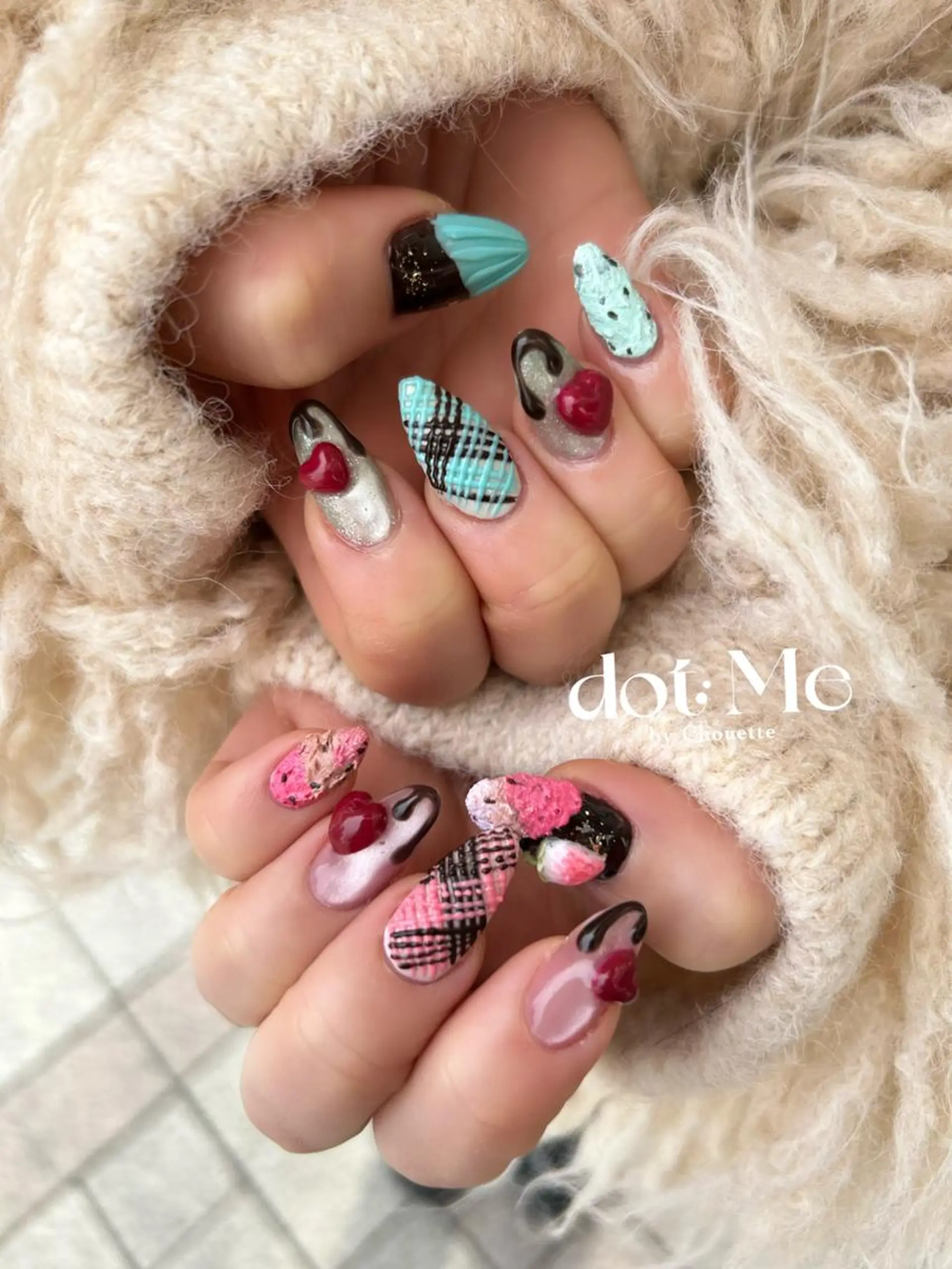 ネイル バレンタイン 小西 麻紀のネイルデザイン