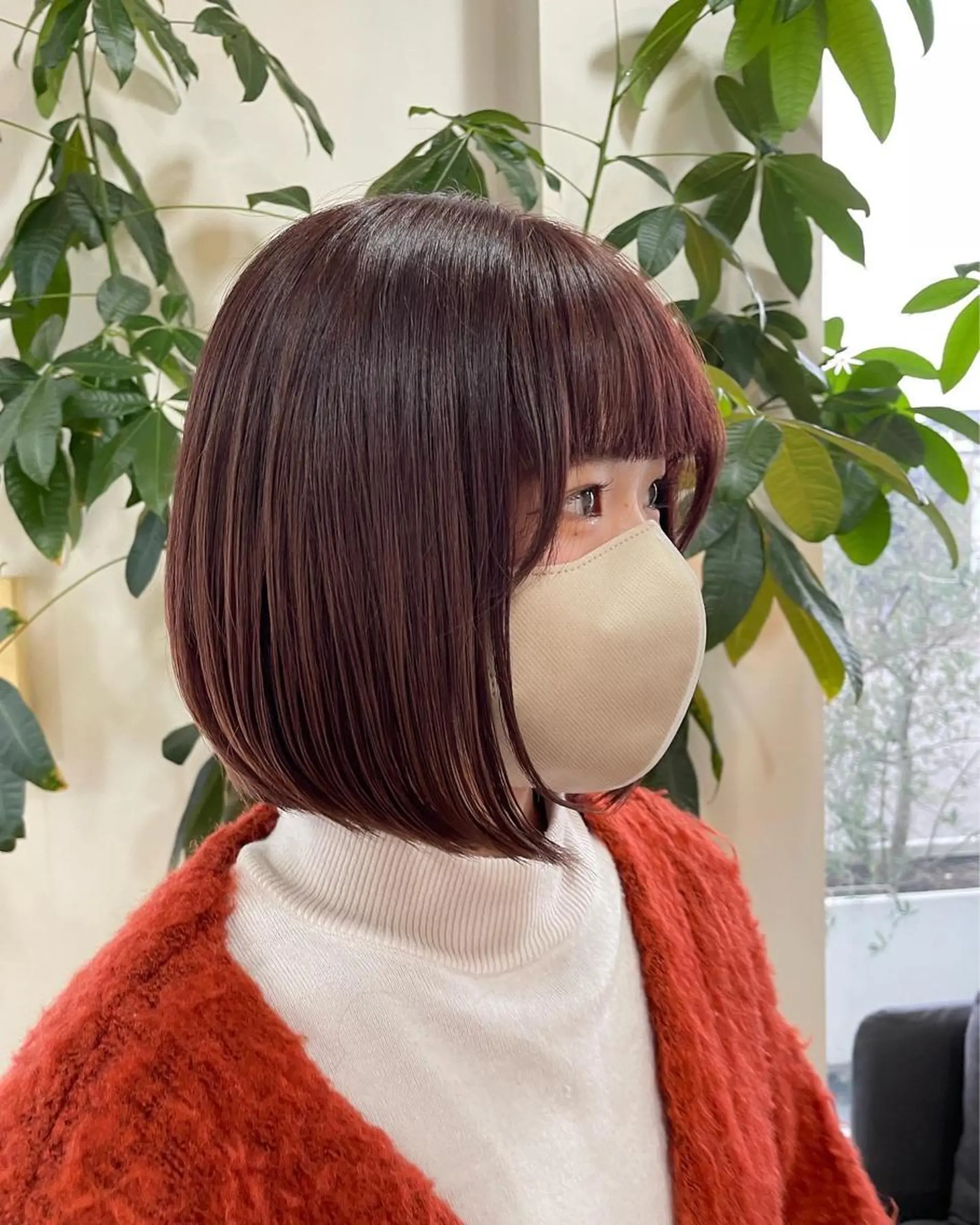 ショート ボブ 顔周りカット 富永 美玖のヘアスタイル