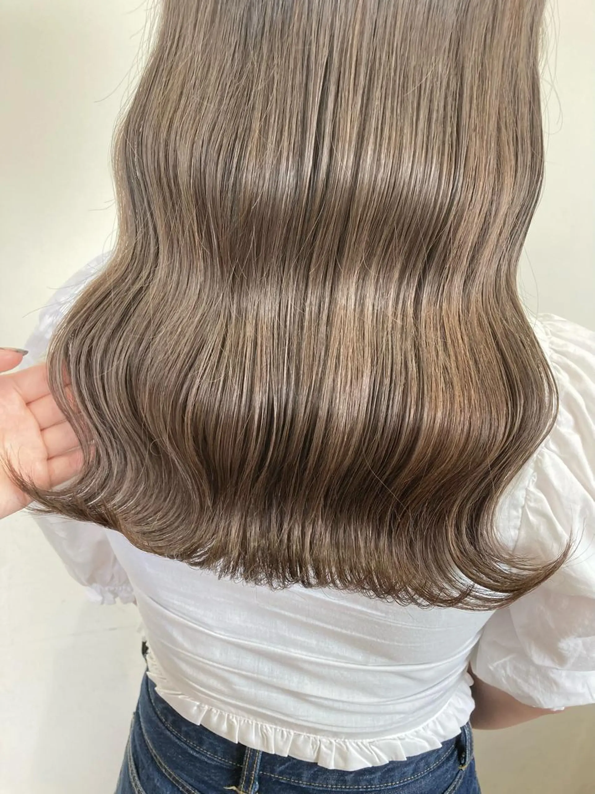 ロング ヘアカラー トリートメント 梅山 美侑のヘアスタイル