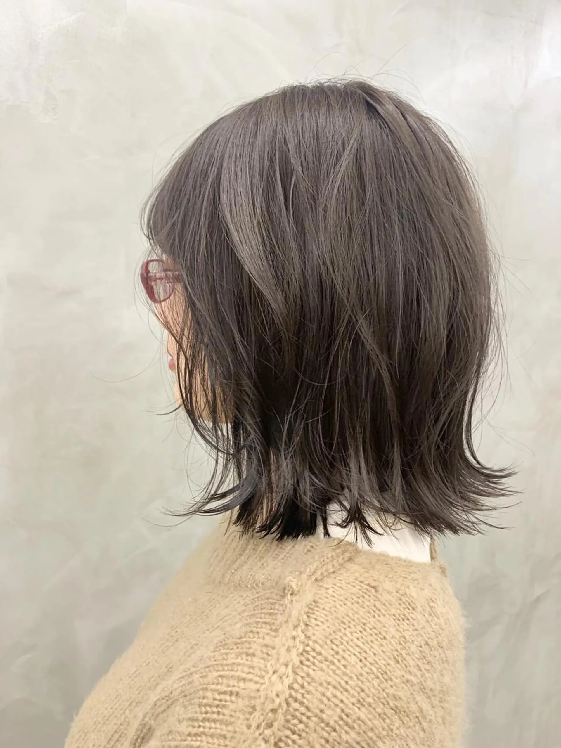 カラー 切りっぱなしボブ ブリーチ 透明感カラー グレージュ イルミナカラー ヘッドスパ (女性限定)🍋モエのヘアスタイル