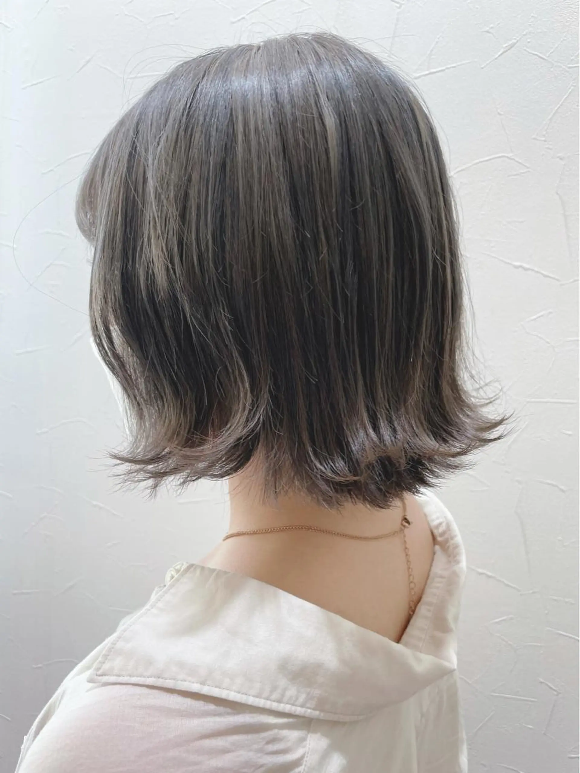 ショート カラー 透明感カラー グレージュ ARISA🦋推し・ アニメカラー/派手髪のヘアスタイル