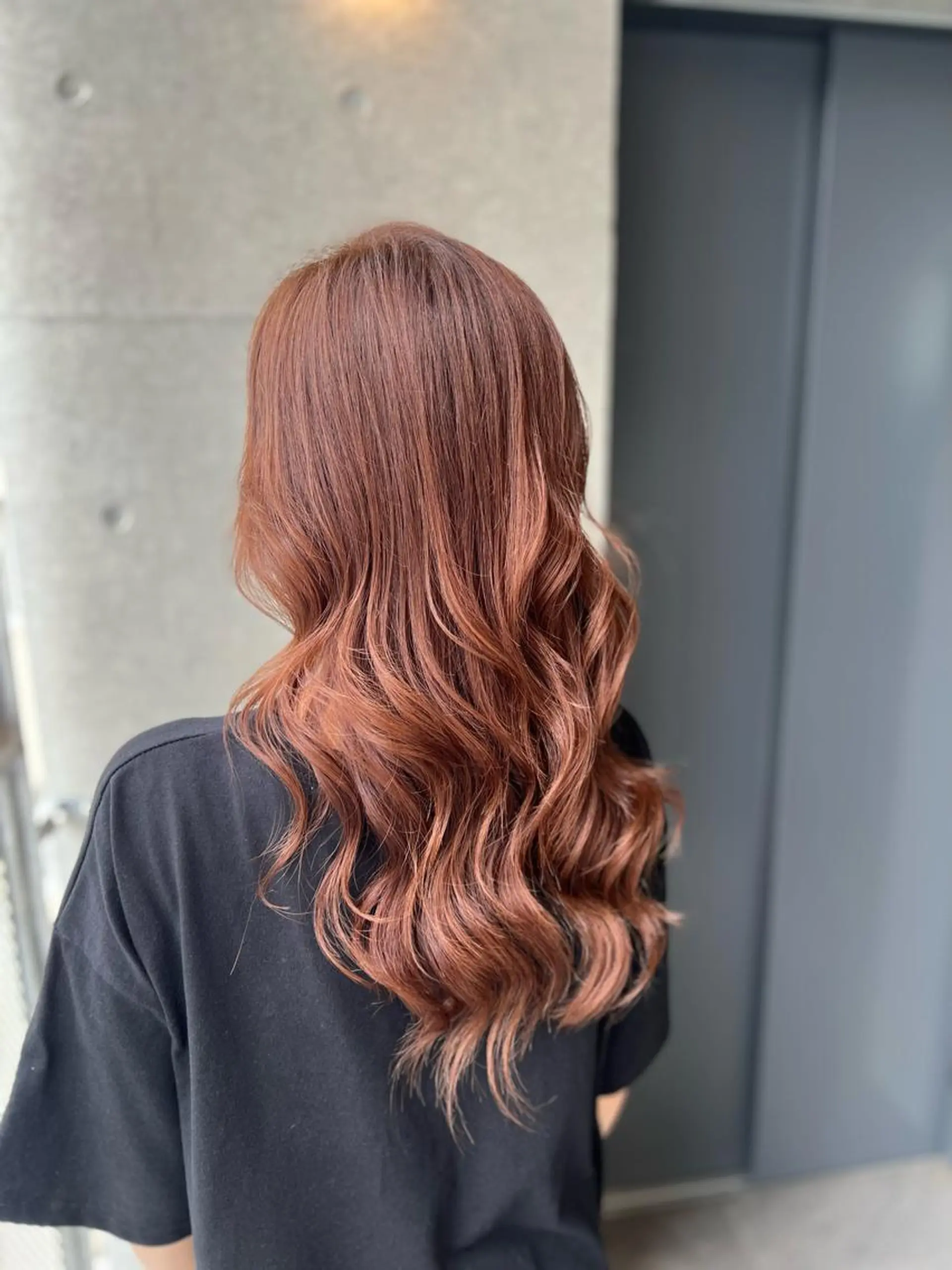 ロング カラー シールエクステ アディクシーカラー アッシュ バレイヤージュ ミストバング ヘアカラー トリートメント 吉野 瑳桜のヘアスタイル