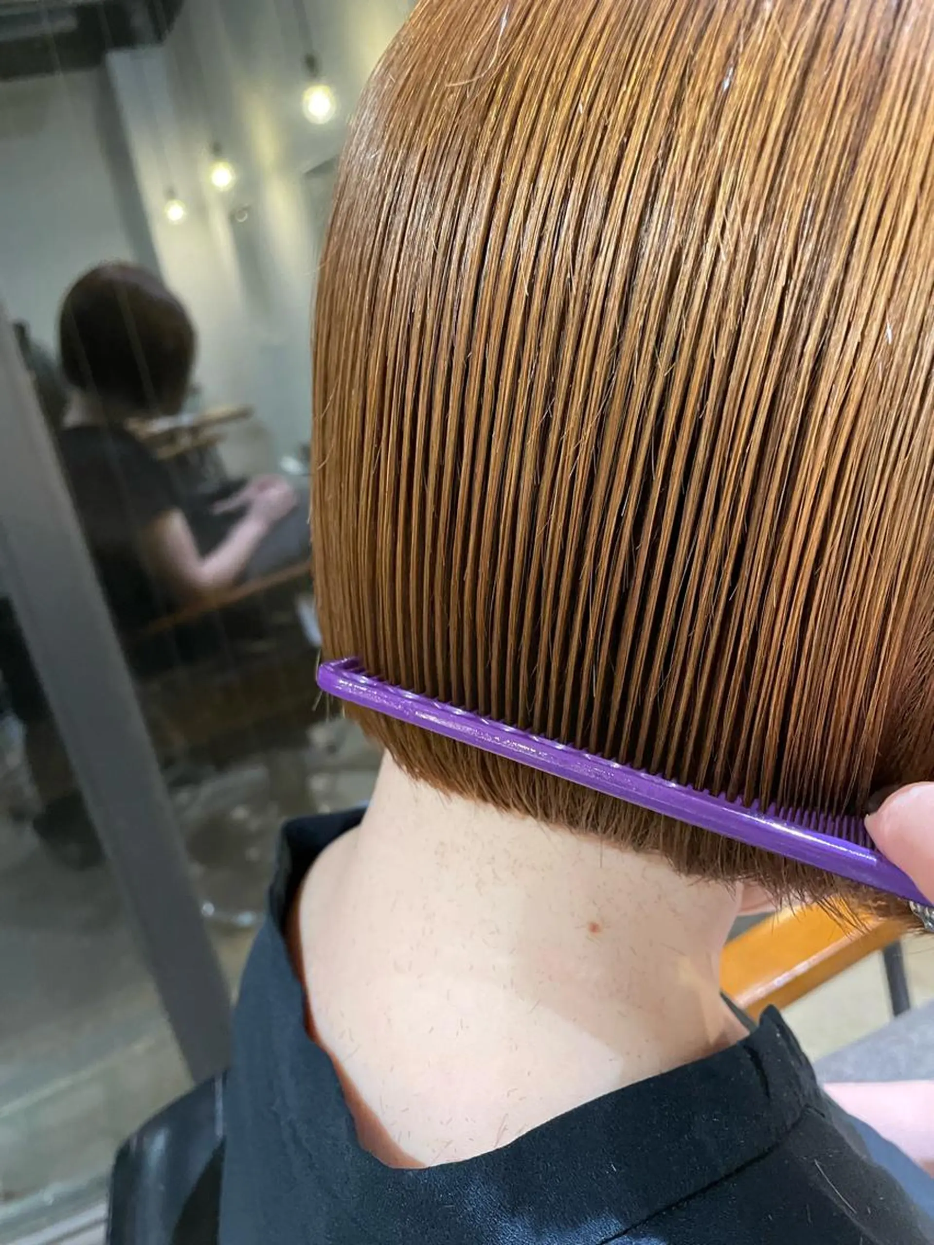 ショート カラー ボブ 佐藤 世怜奈のヘアスタイル