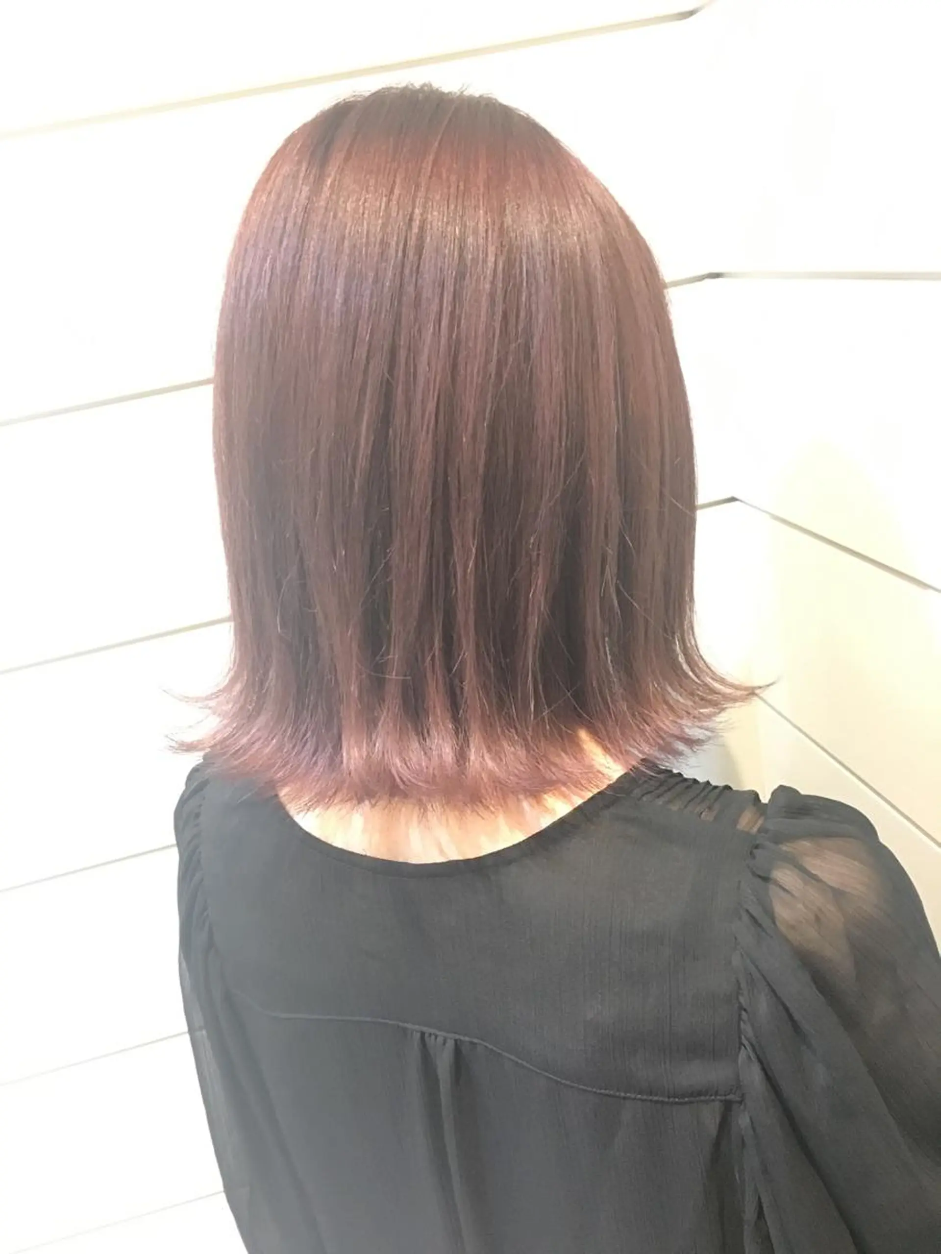 ミディアム カラー ピンクカラー ピンクパープル パープルカラー 鍵山 千秋のヘアスタイル