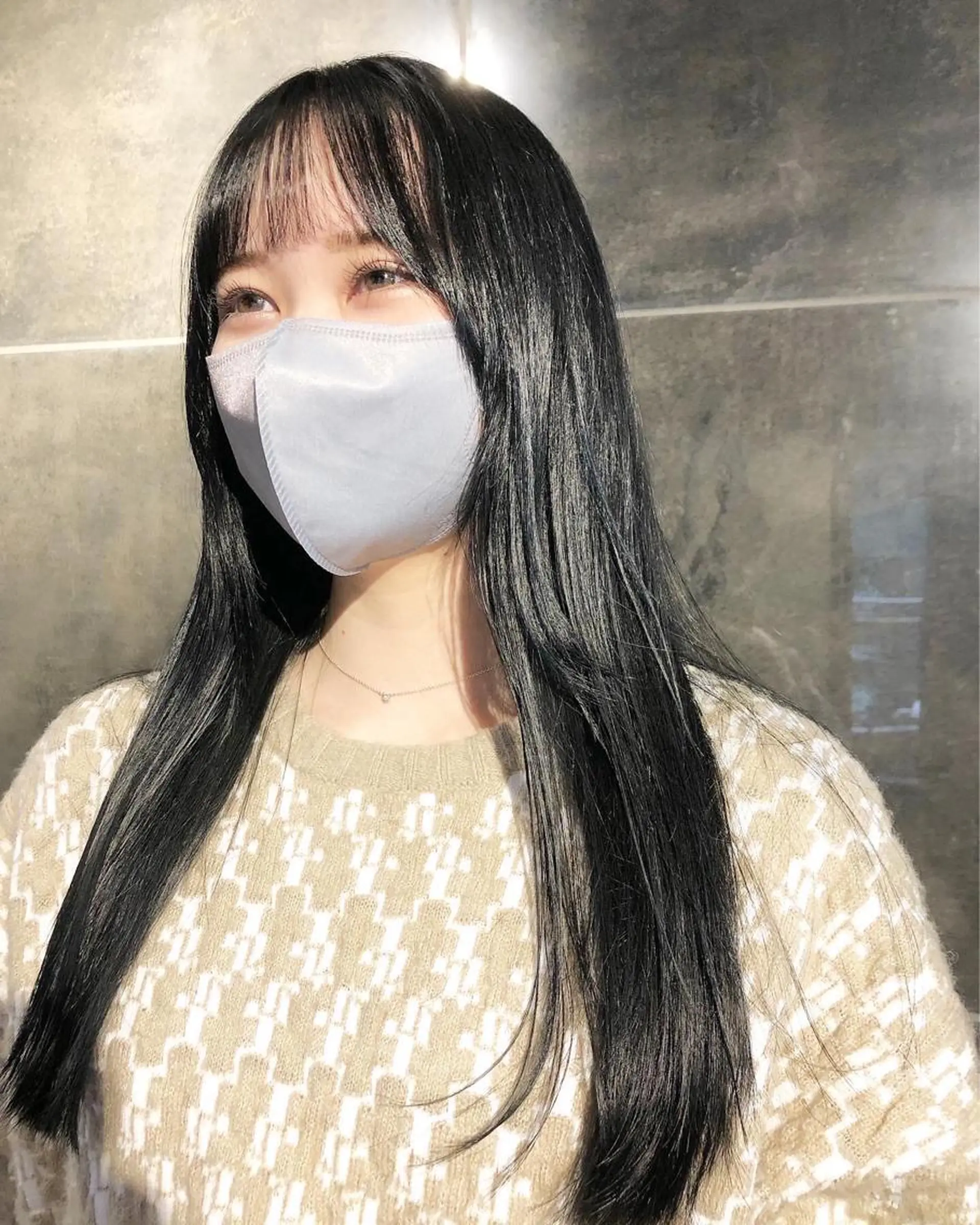 ロング カラー ヘアアレンジ 黒髪 ブルーカラー ブルーブラック 透明感カラー ヘアカラー トリートメント メンズ特化✂️栗原 侑也のヘアスタイル