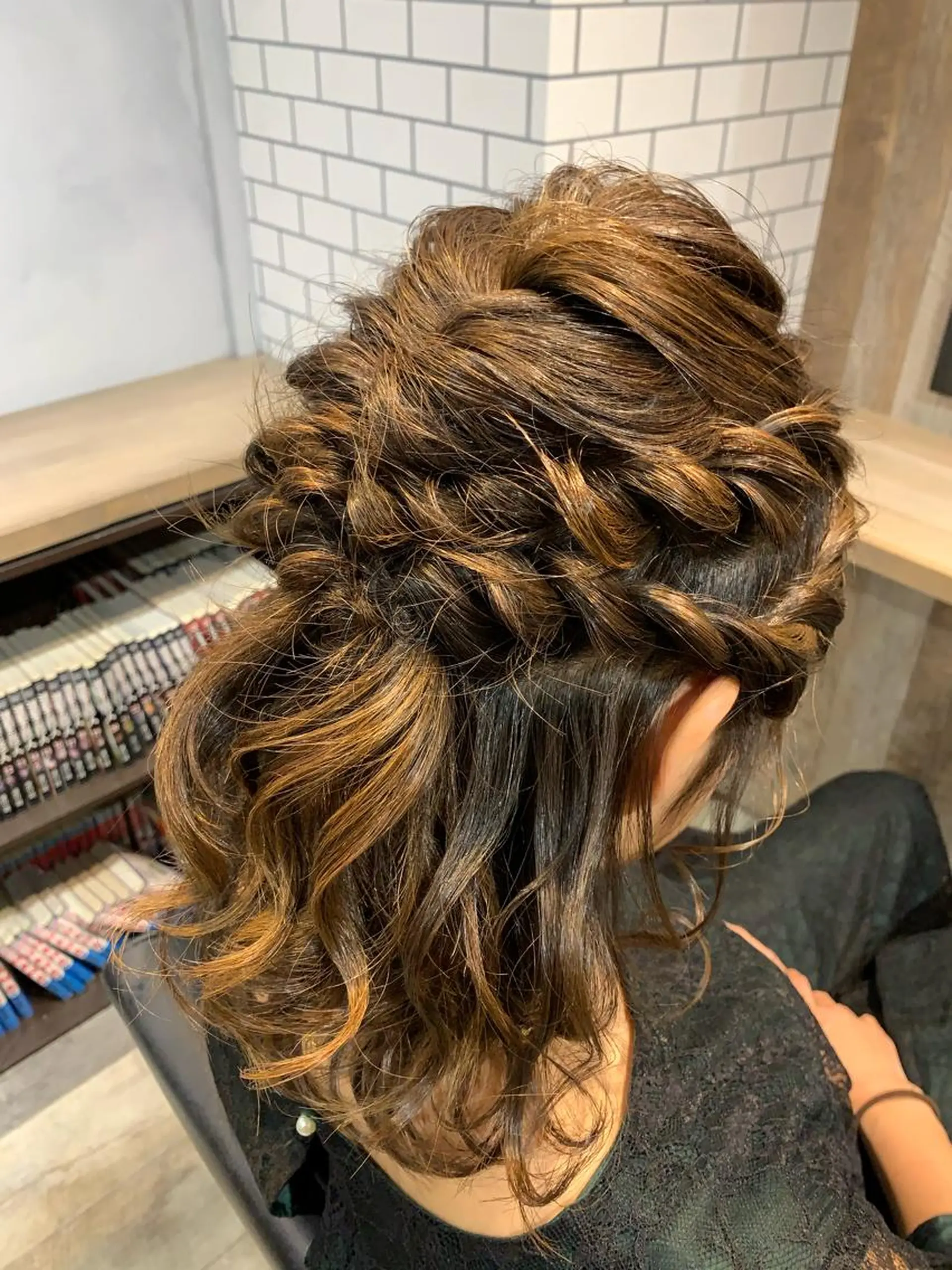 ミディアム ヘアアレンジ ハーフアップ ヘアセット katsuya hiroのヘアスタイル