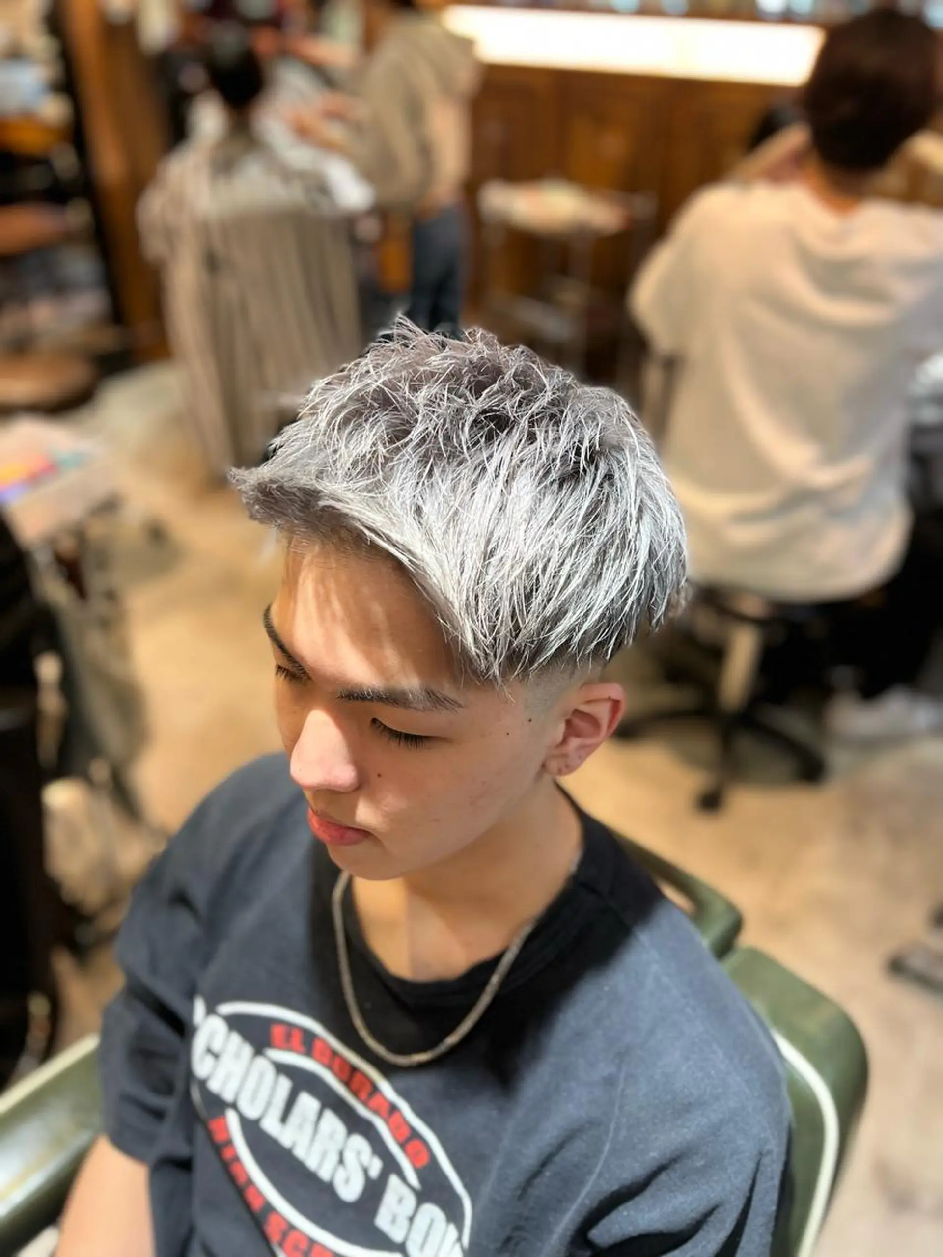 ショート カラー メンズ カット ヘアカラー トリートメント 🎱メンズフェード 特化HYOGA🎱のヘアスタイル