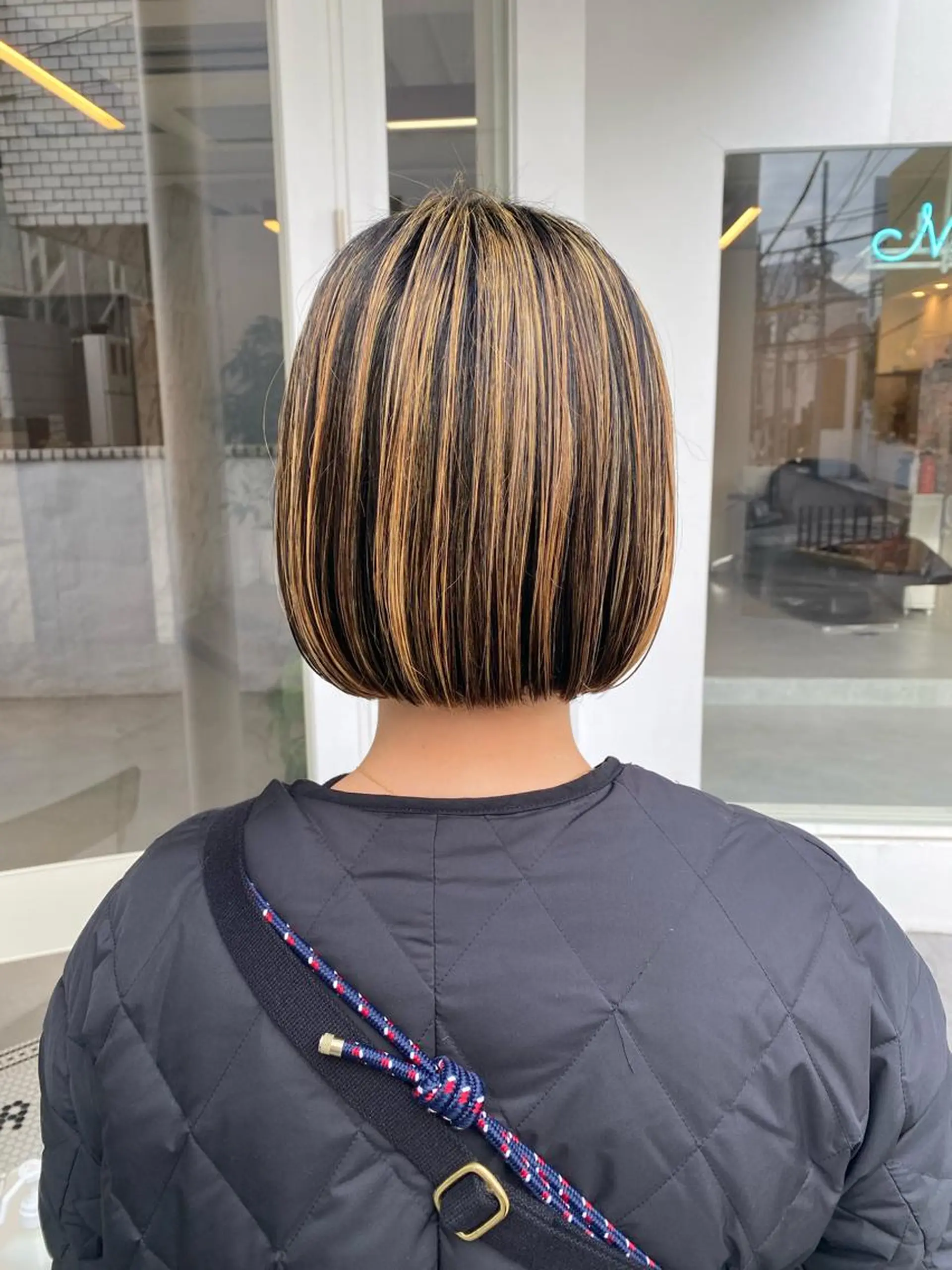 ショート カラー 抜きっぱなしブロンド ハイライトカラー ハイライト ハイトーン×似合わせ 🌱中川慎之介のヘアスタイル