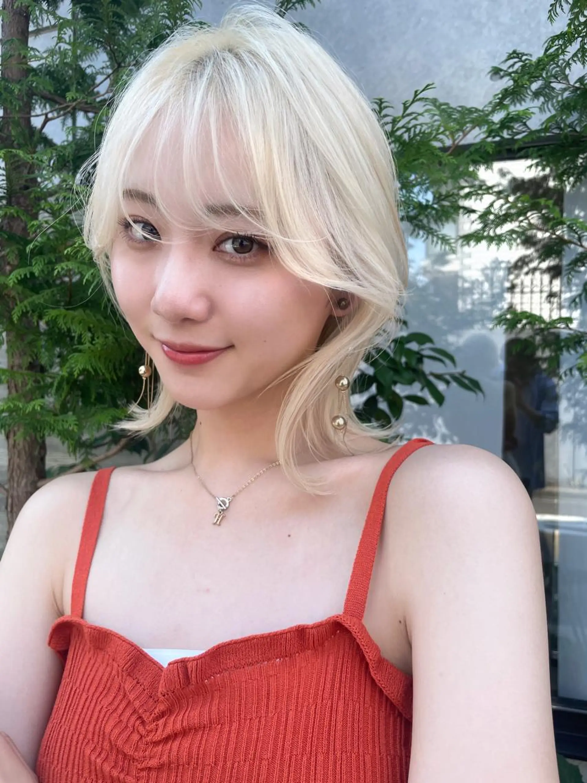 ミディアム カラー 顔周りカット 【オノザワリョウ】のヘアスタイル