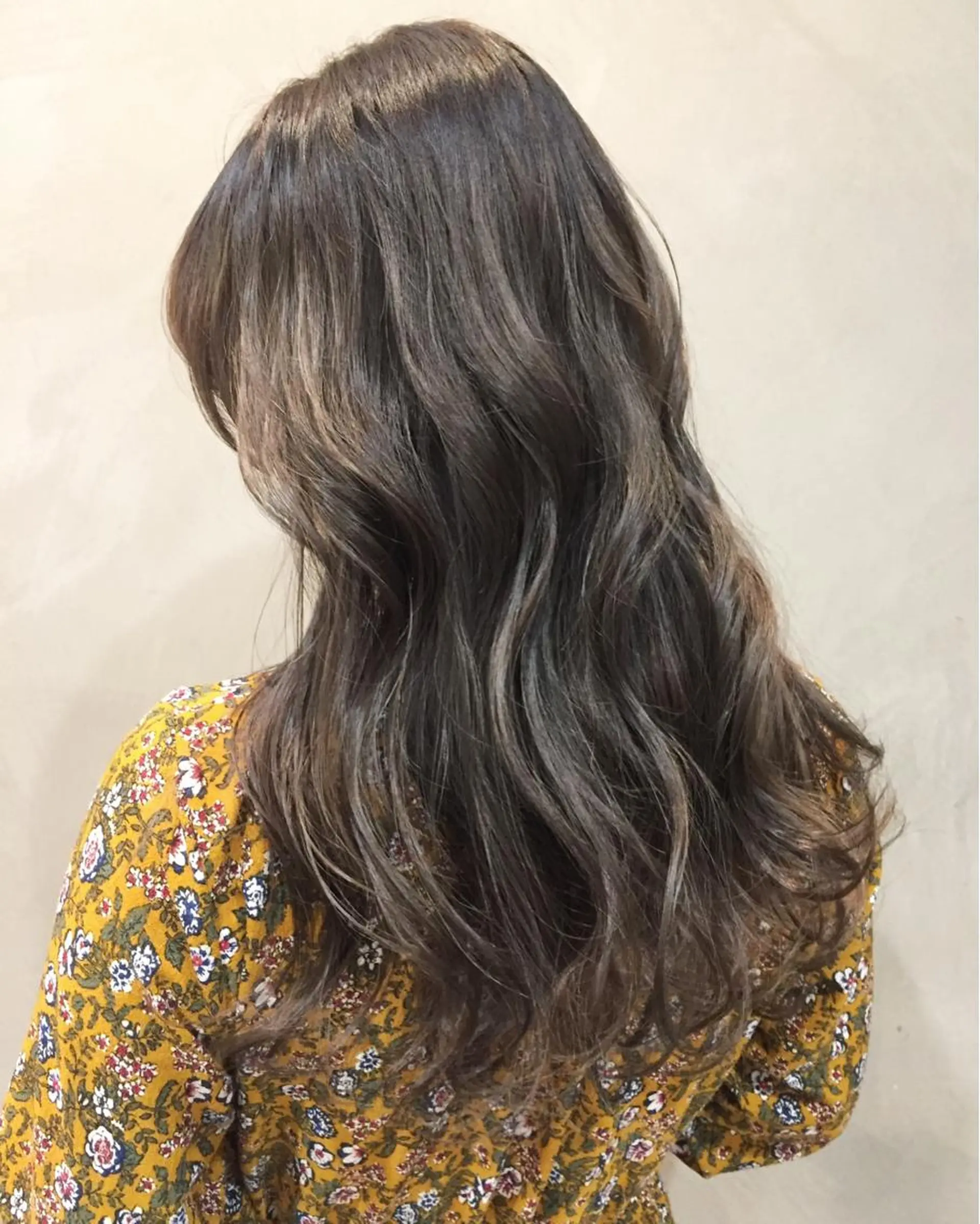 ロング ハイライト 髪質改善 縮毛矯正 トリートメント 酸熱トリートメント ヘアカラー トリートメント Elsol所属・中川 勝友のヘアスタイル