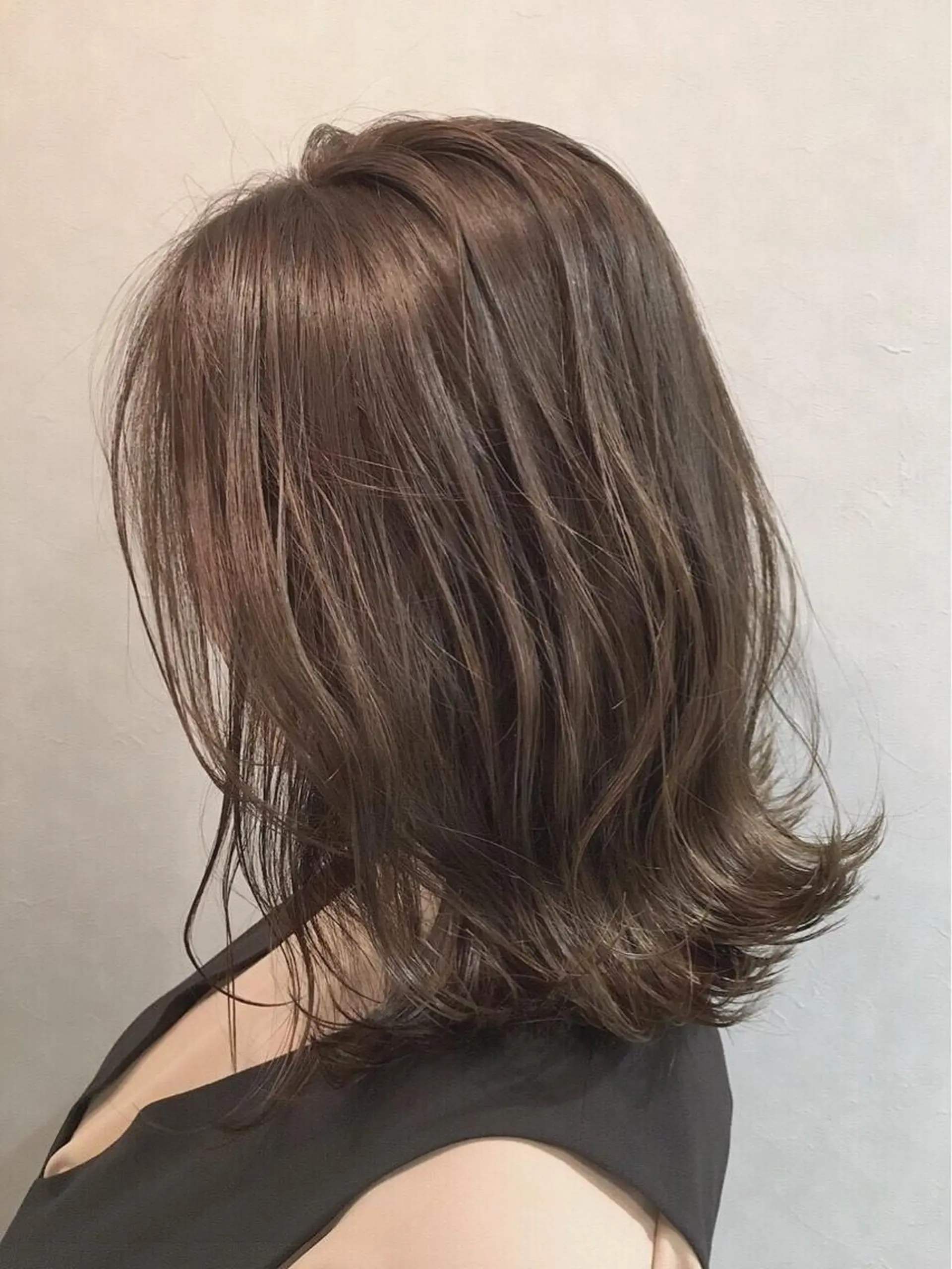 カラー グレージュ 外国人風カラー reverie【レヴリー】所属・夜23時まで予約🉑 reverieあきらのヘアスタイル