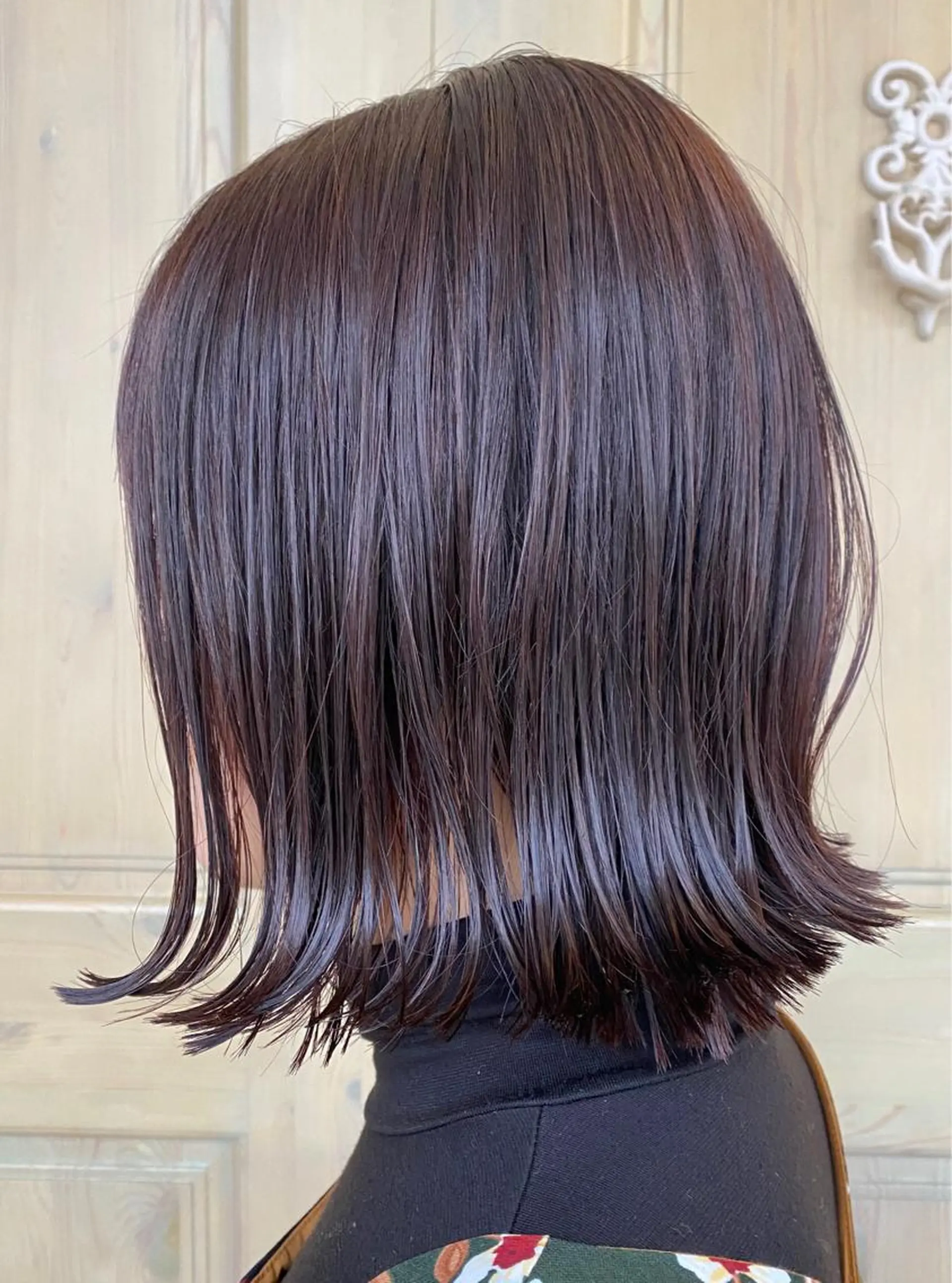 ミディアム カラー バイオレットカラー カット ヘアカラー トリートメント レイヤーカット/ 根本瑠実のヘアスタイル