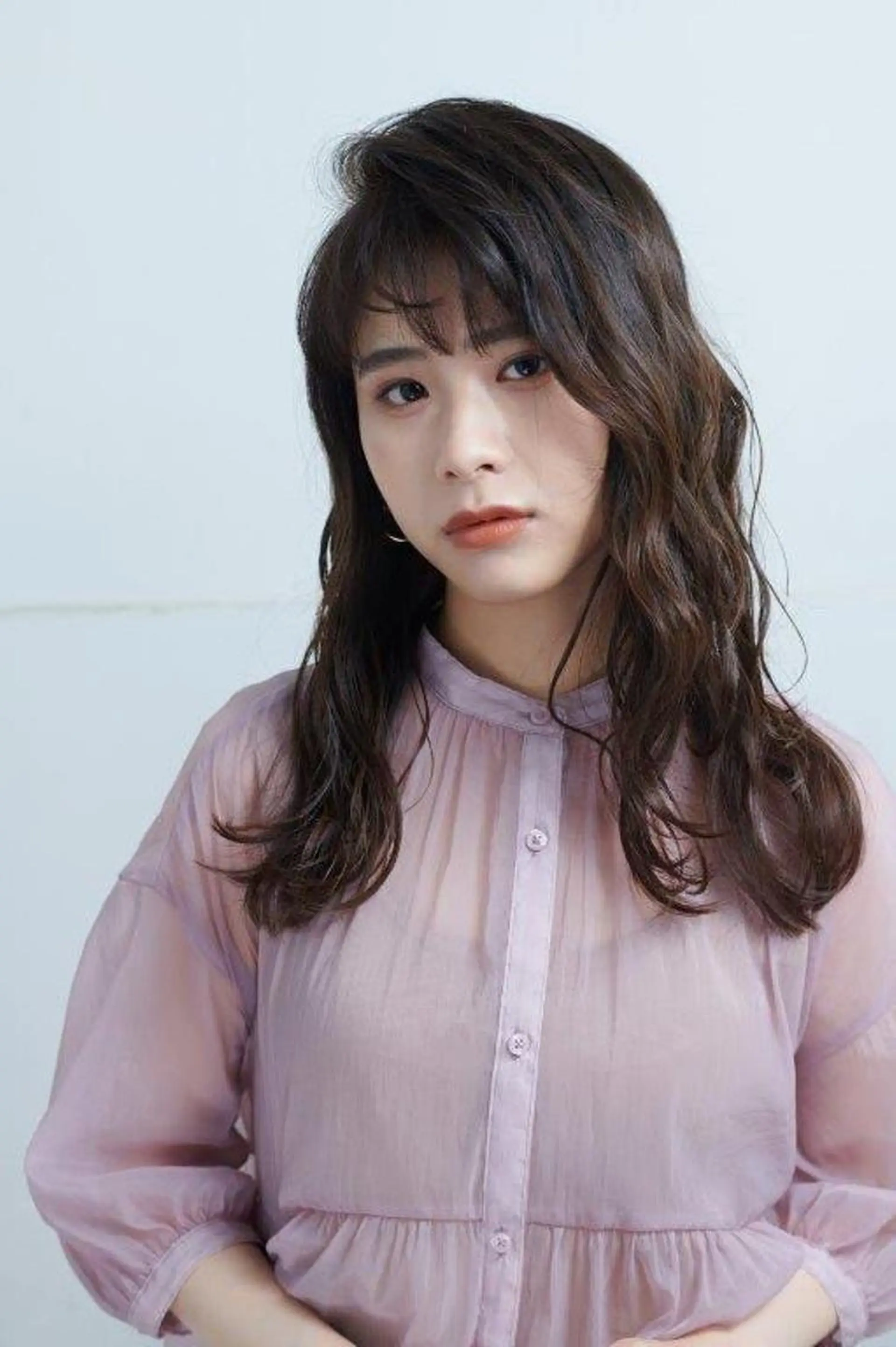 セミロング 勝沼 佑季のヘアスタイル