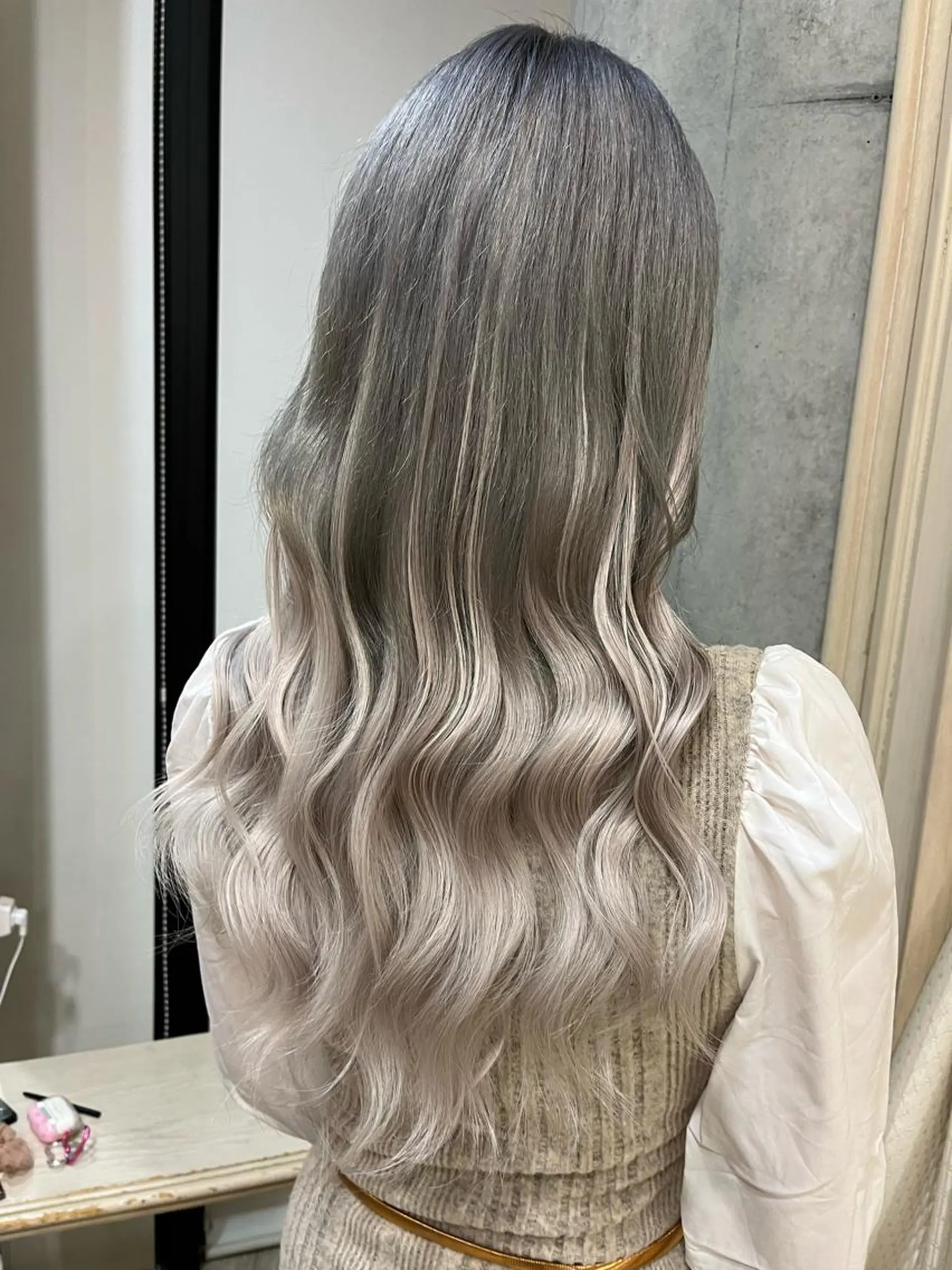 ロング カラー グラデーションカラー エクステ サソウ ユリエ🥥のヘアスタイル