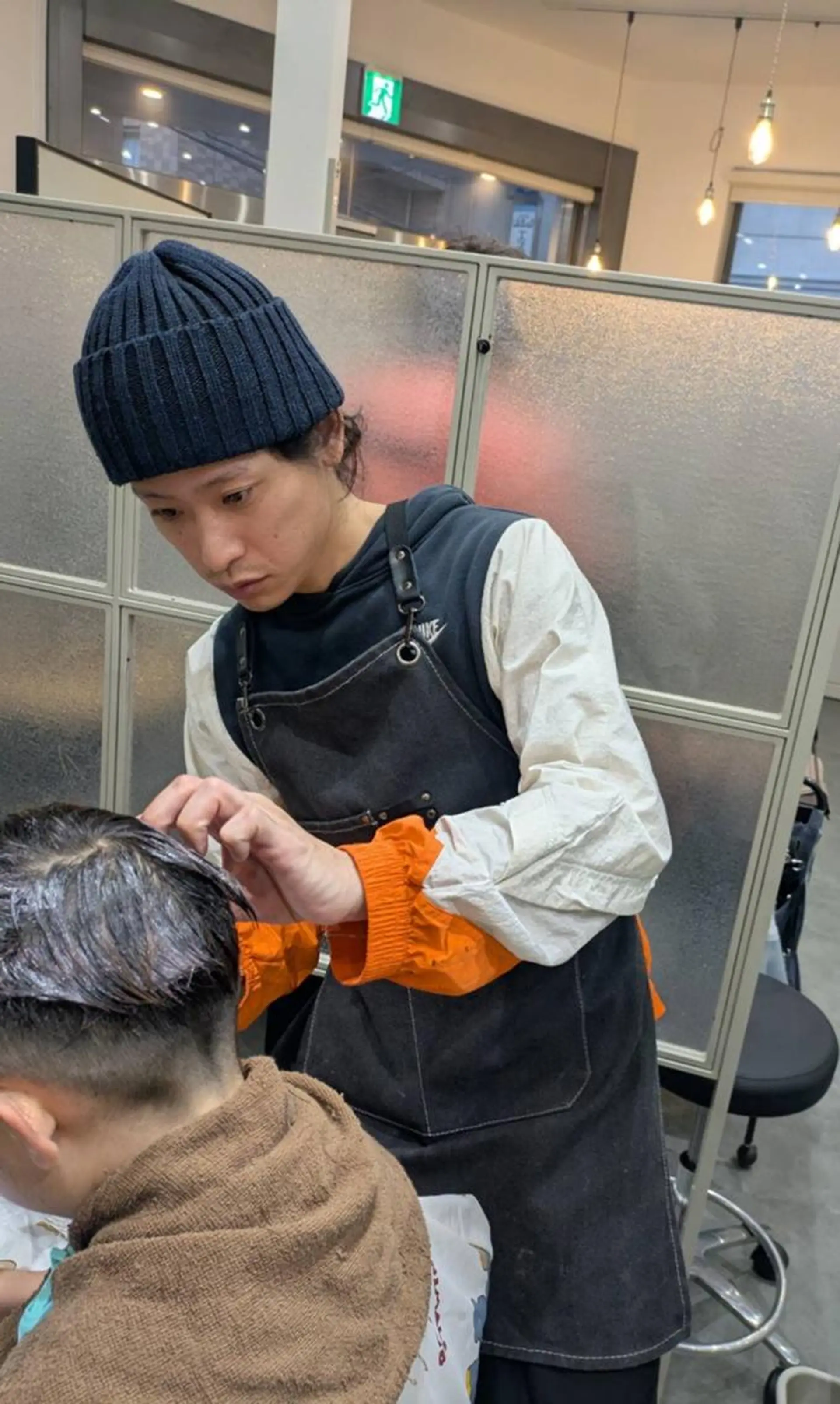 土曜日のクジラ/ ヒロキのヘアスタイル