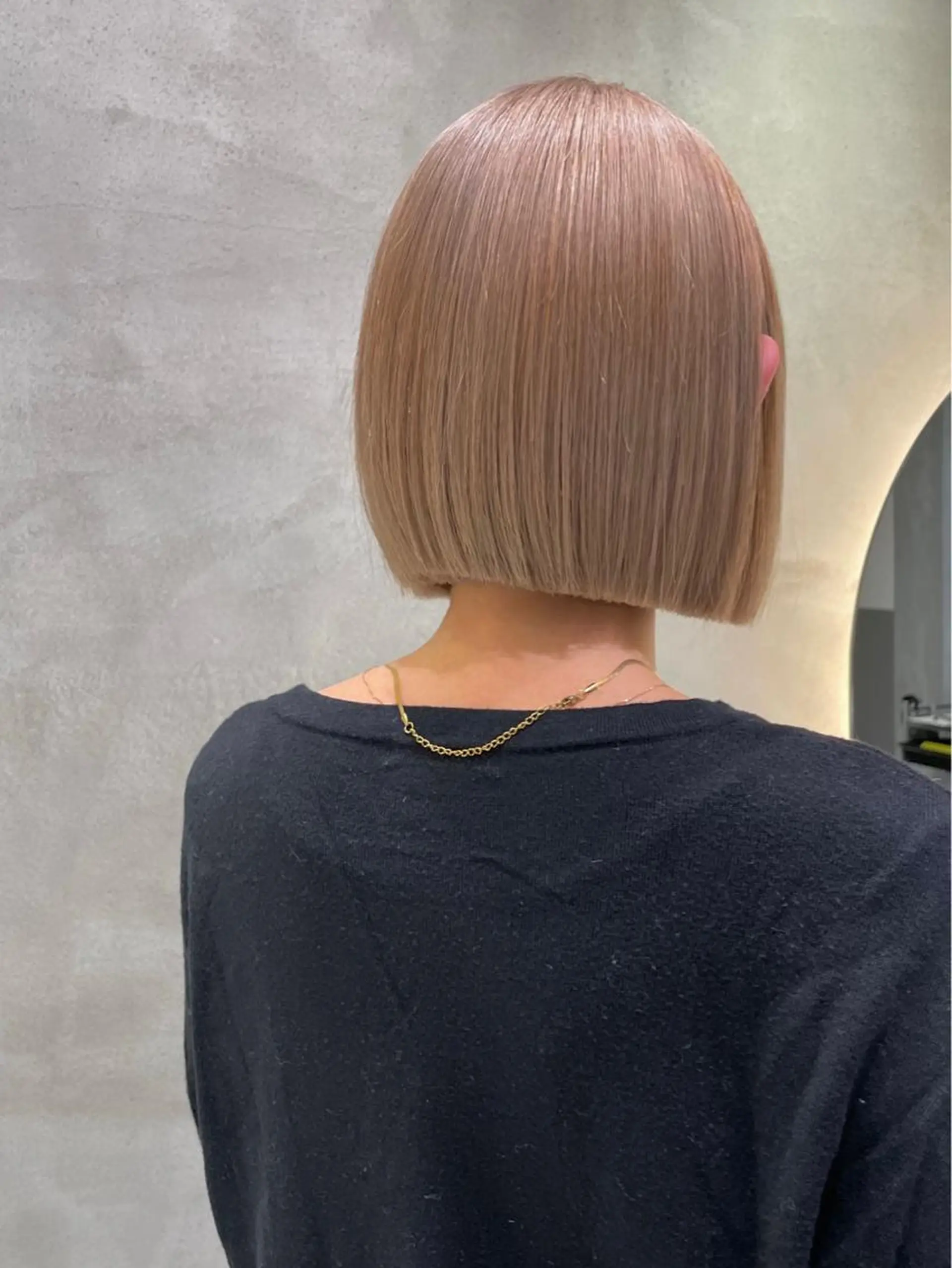 カラー ベージュカラー ブリーチ ダブルカラー ミルクティーベージュ ヘアカラー トリートメント 本田 奈穂美のヘアスタイル